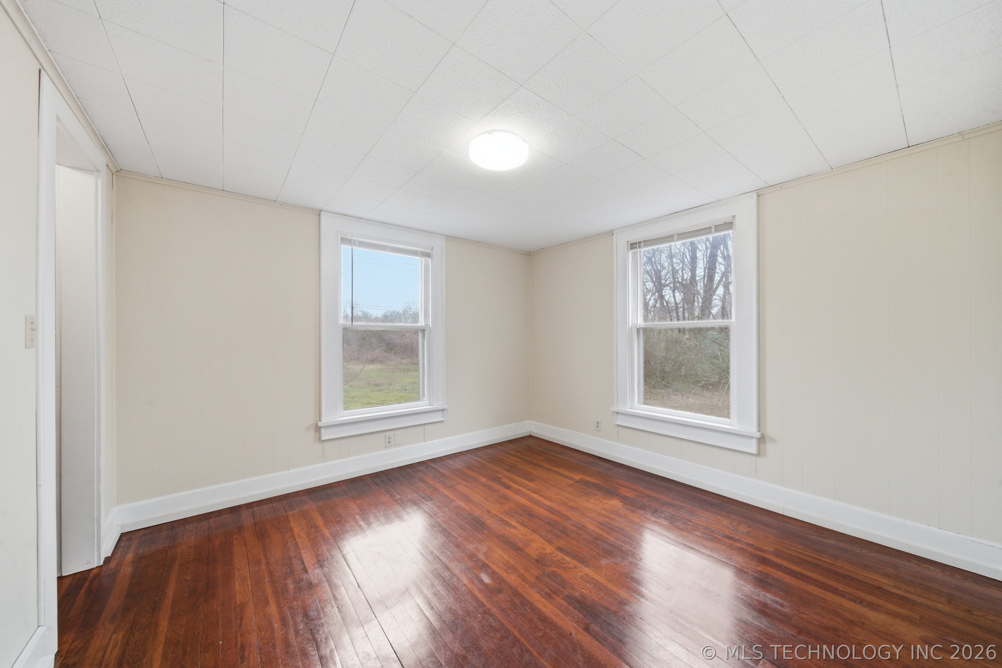 1313 E 66th Place Property Photo 25