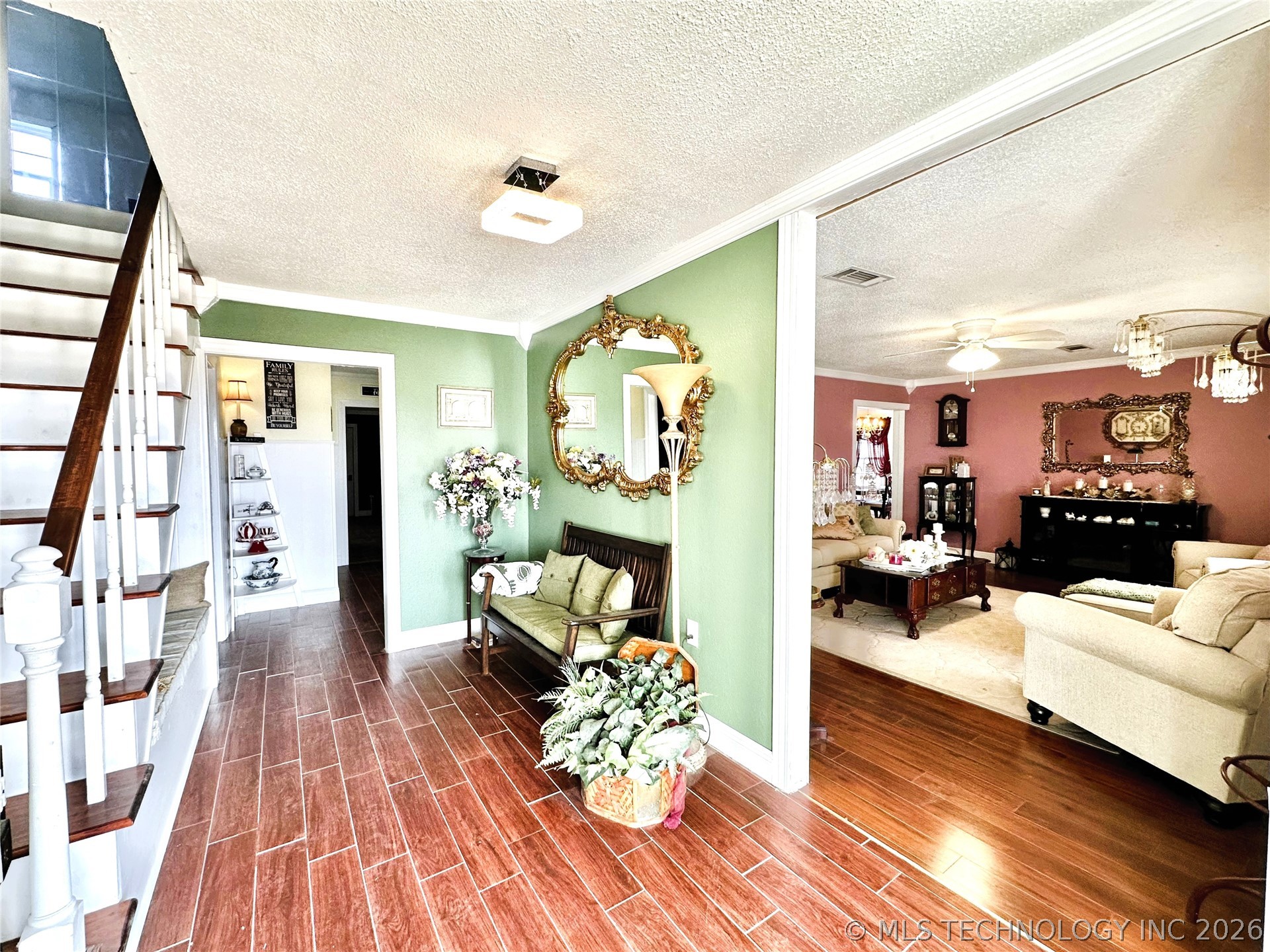 3530 W 73rd Street S Property Photo 3