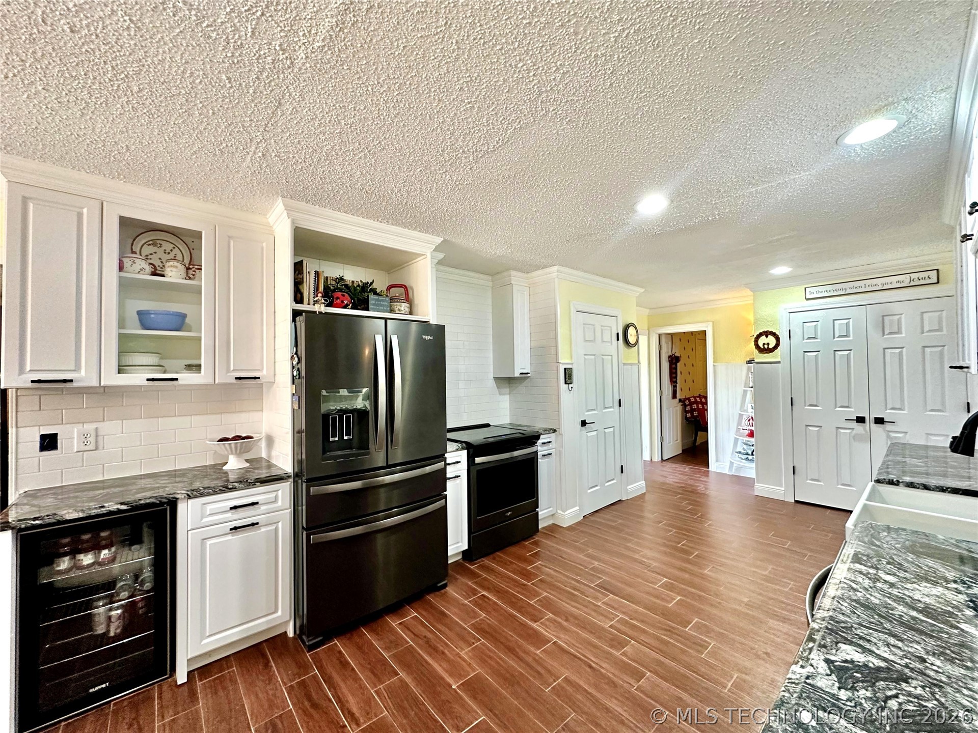 3530 W 73rd Street S Property Photo 7