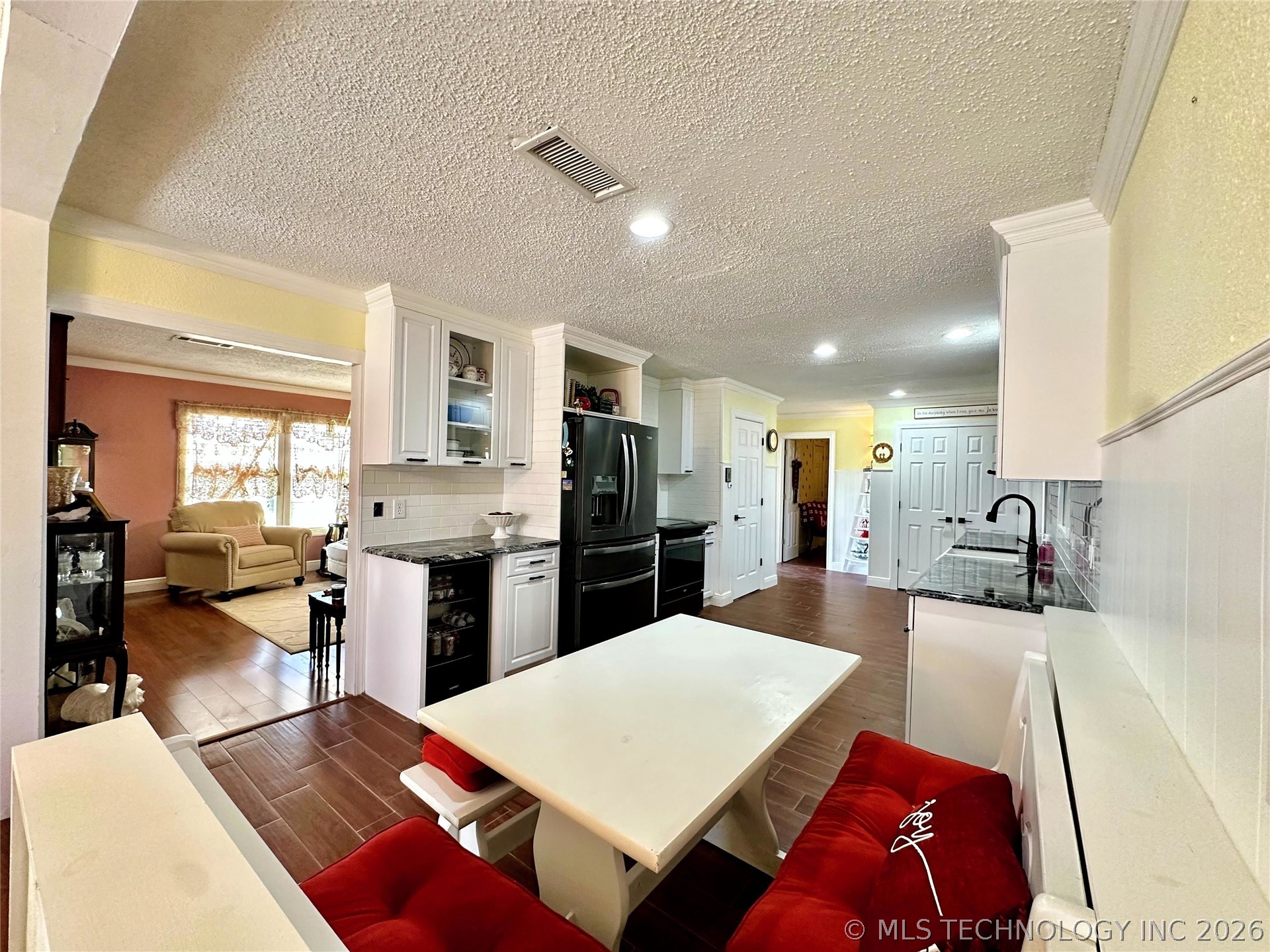 3530 W 73rd Street S Property Photo 11