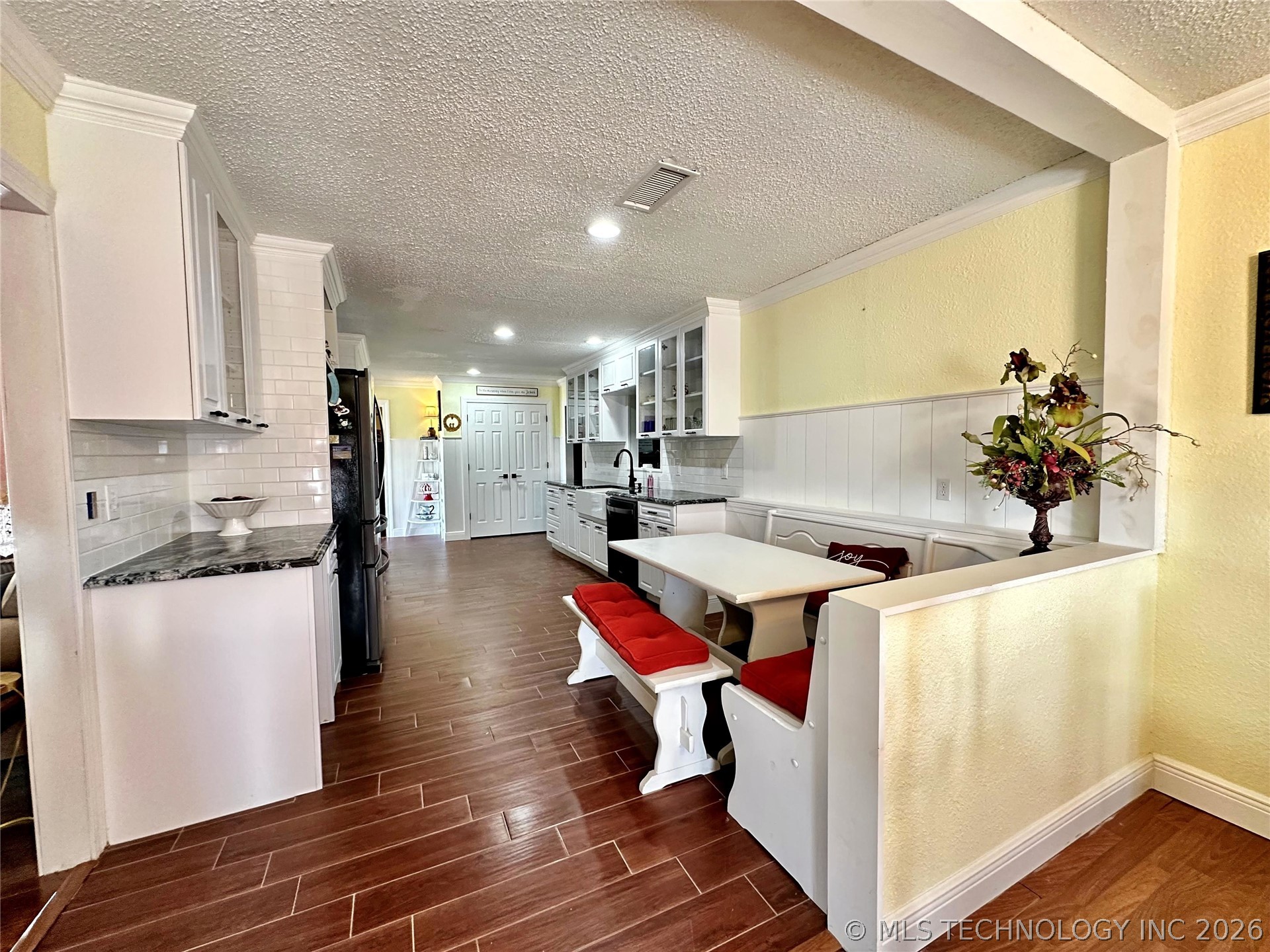 3530 W 73rd Street S Property Photo 12