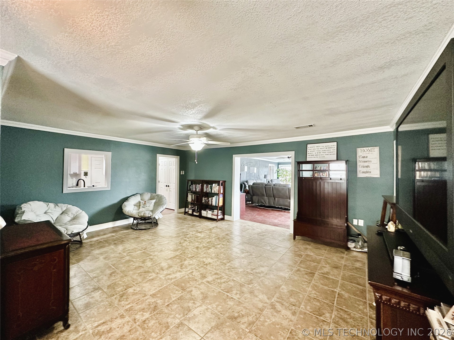 3530 W 73rd Street S Property Photo 15