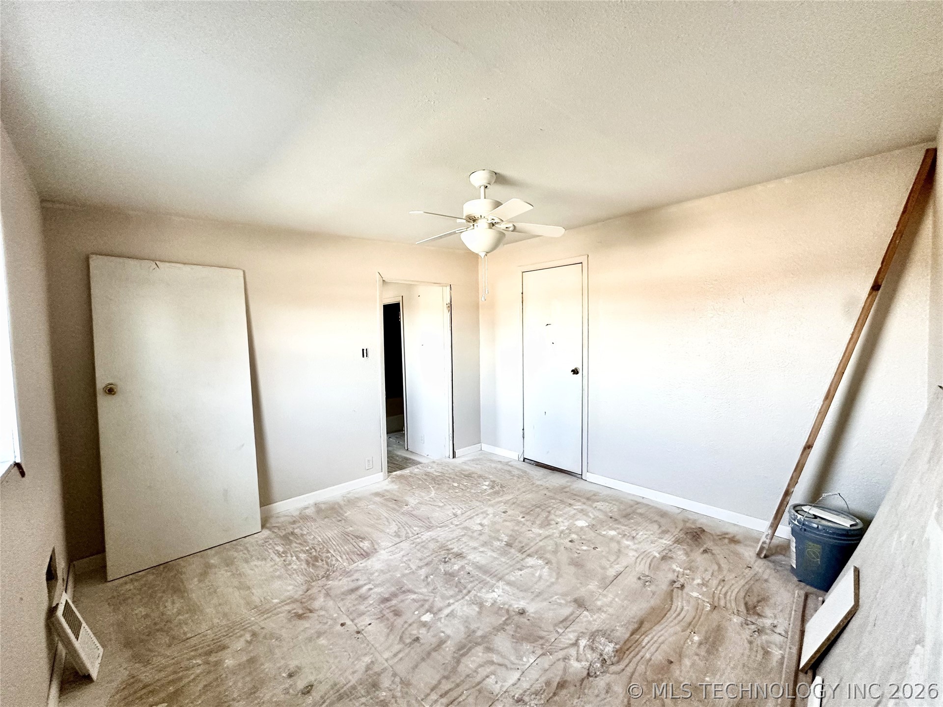 3530 W 73rd Street S Property Photo 31