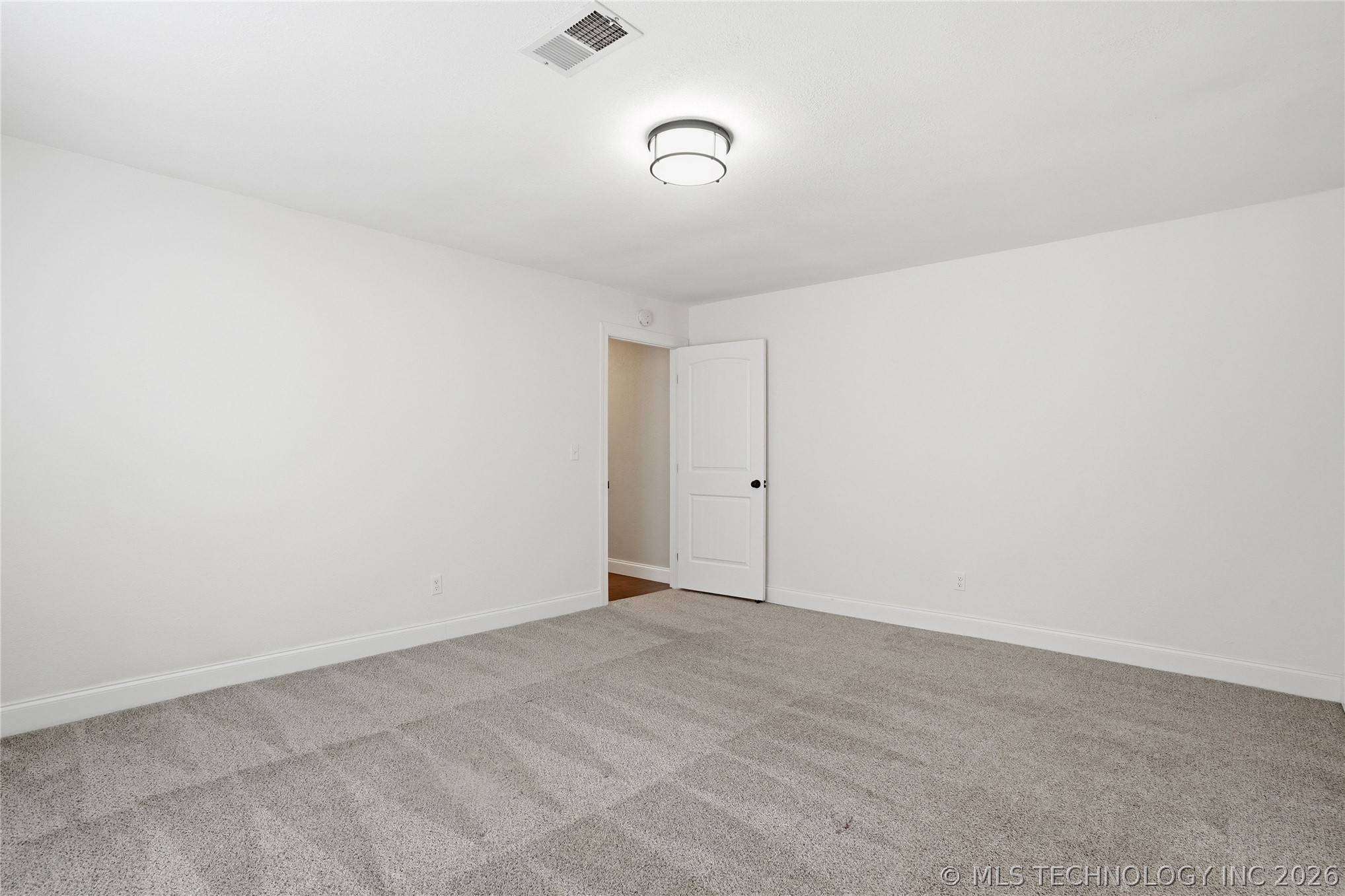 7805 S 70th East Avenue Property Photo 29