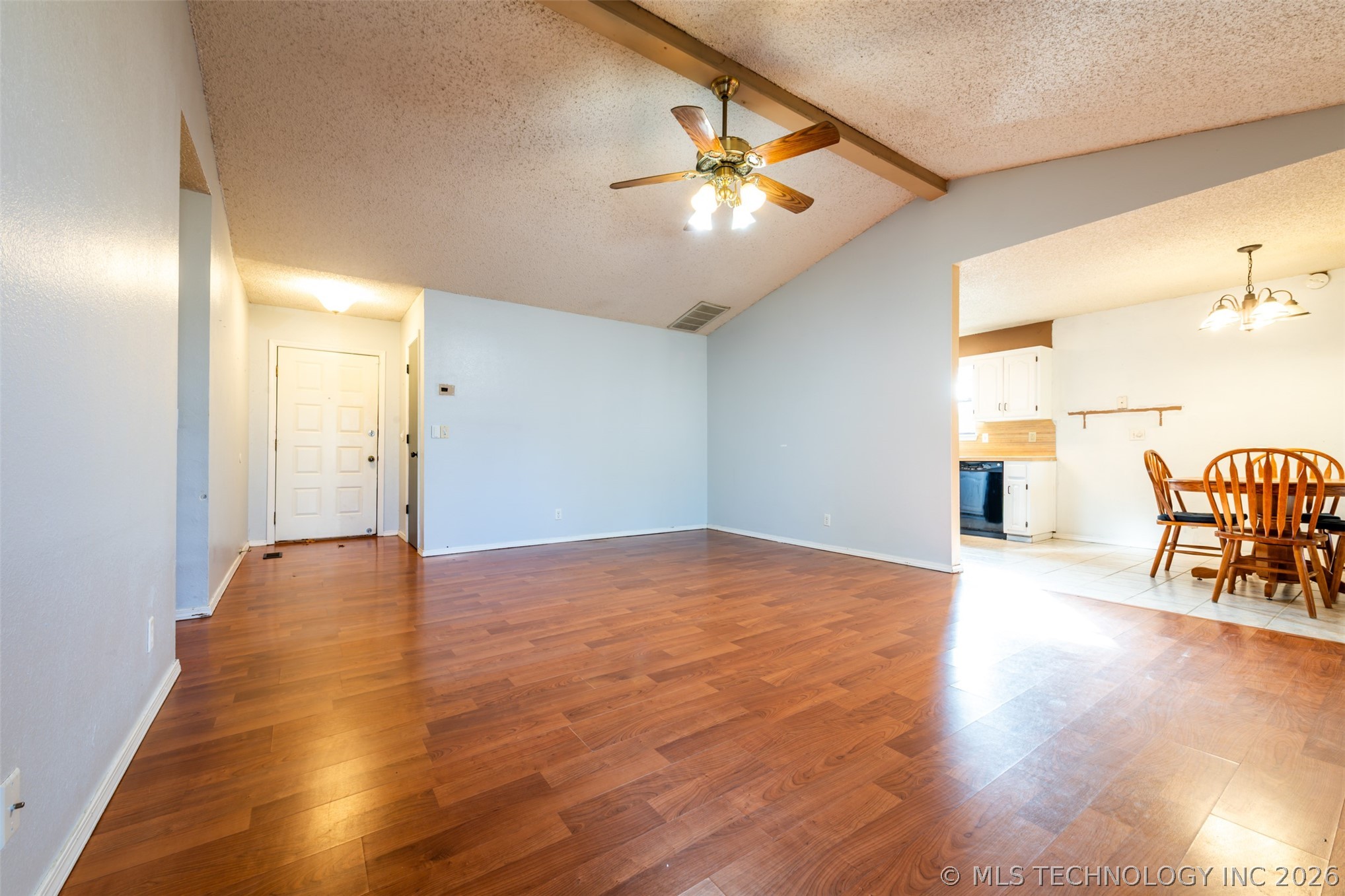 9364 S 89th East Avenue Property Photo 5