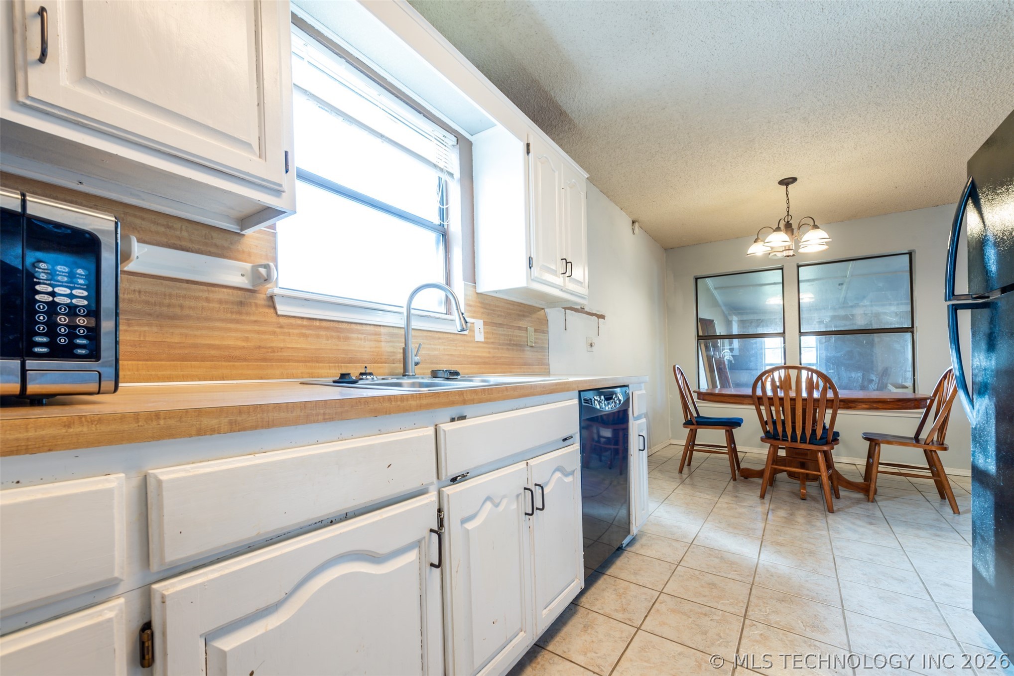 9364 S 89th East Avenue Property Photo 13