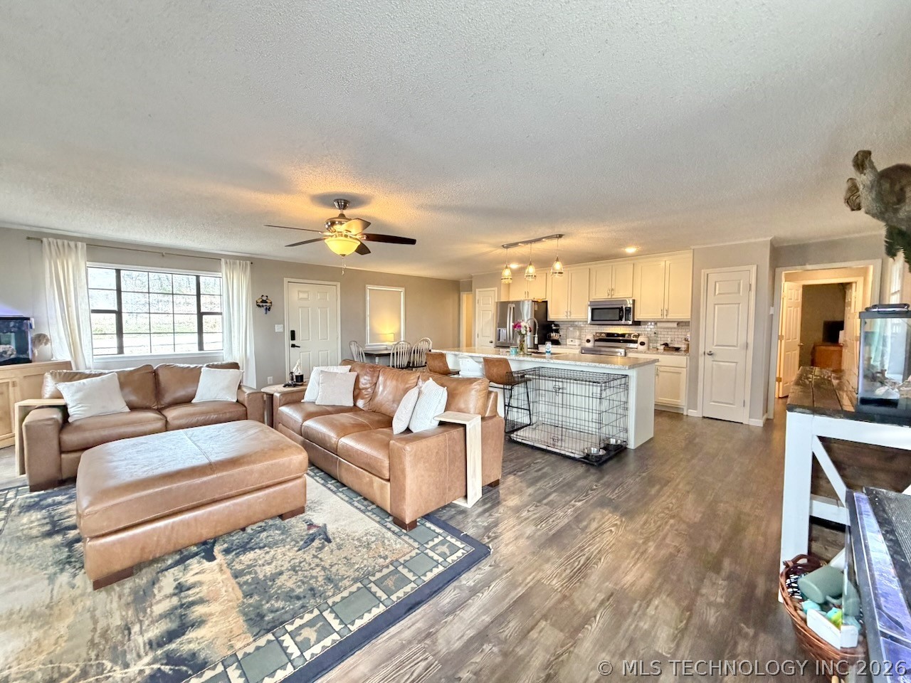 9 S Lake View Property Photo 7