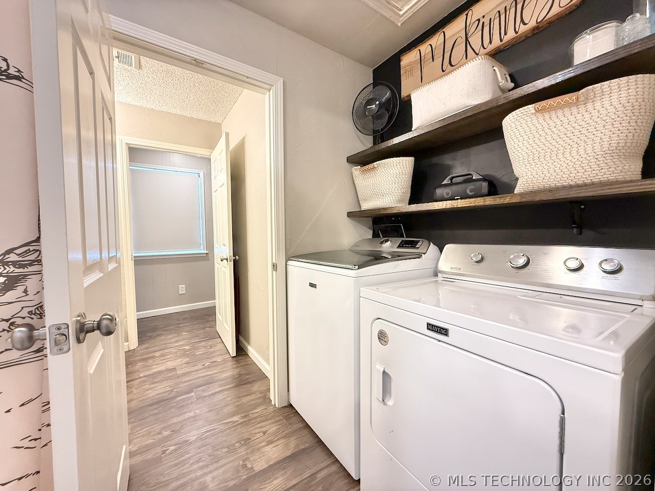 9 S Lake View Property Photo 17