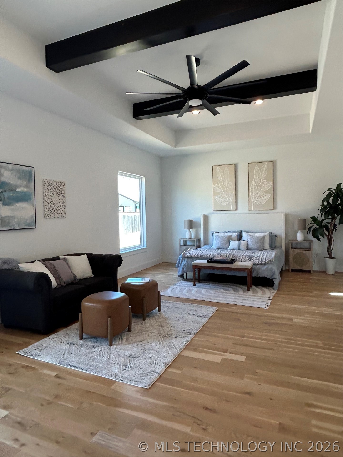 4601 S Sequoia Avenue Property Photo 5
