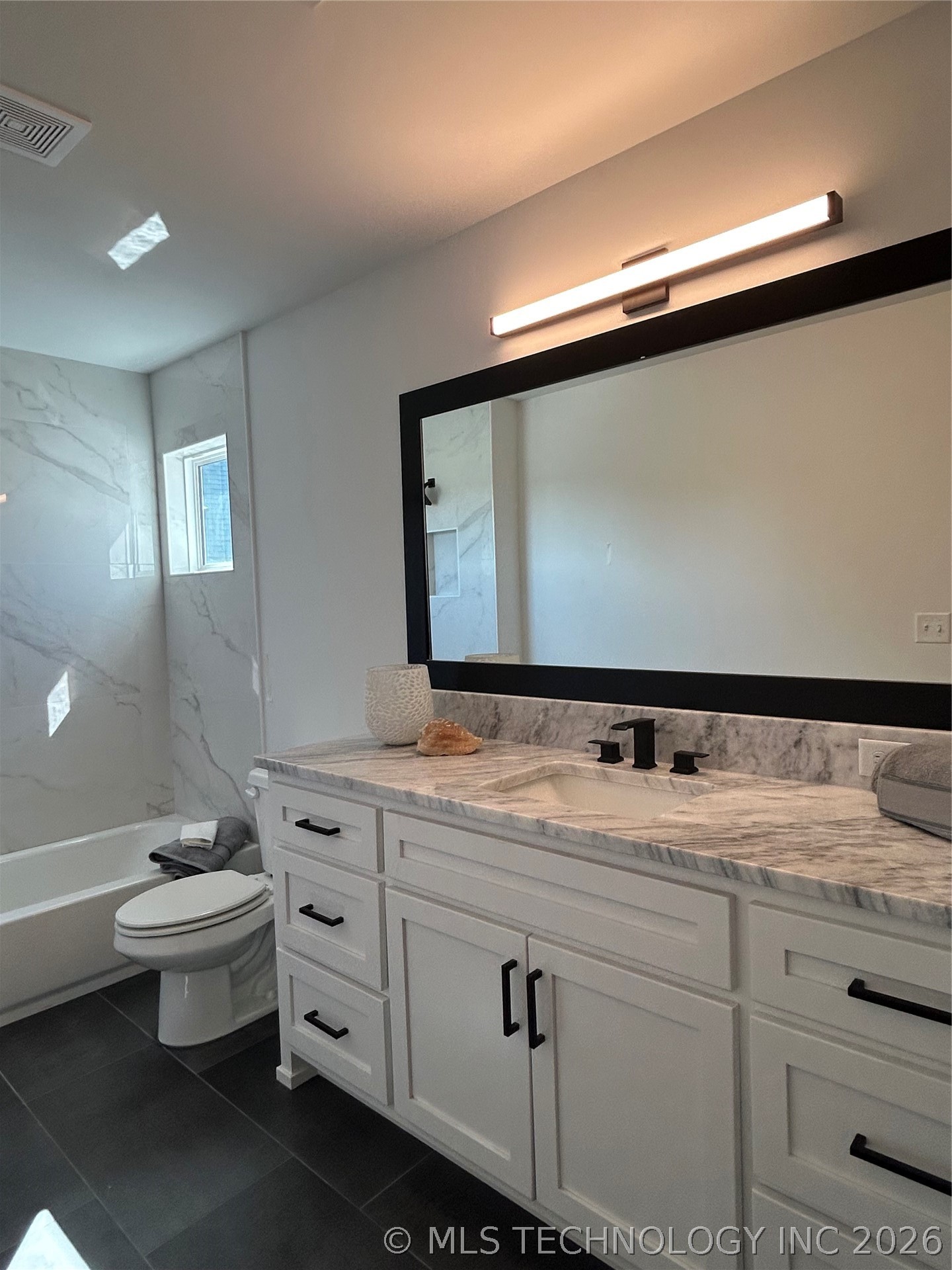 4601 S Sequoia Avenue Property Photo 16