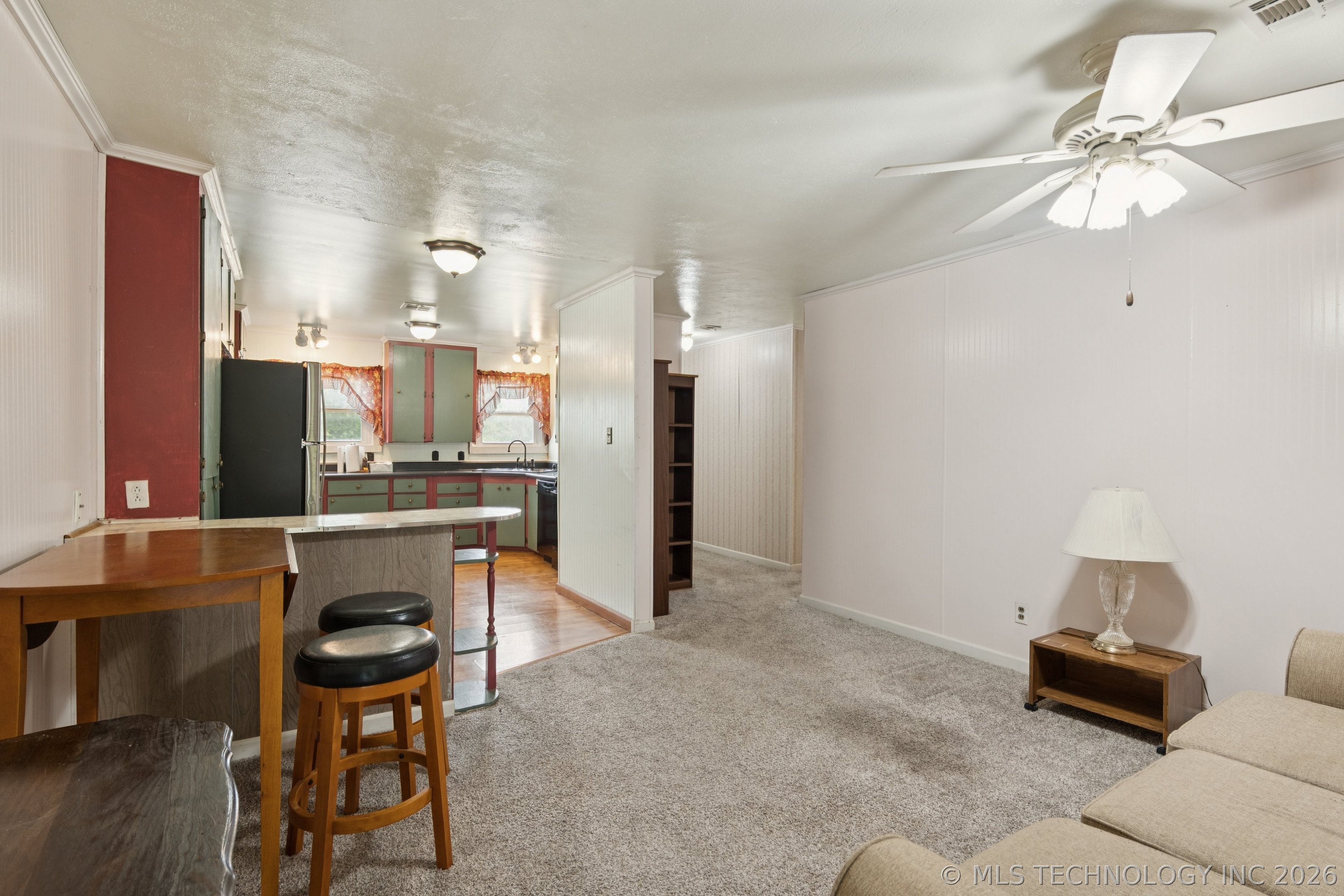 116 N 43rd West Avenue Property Photo 18