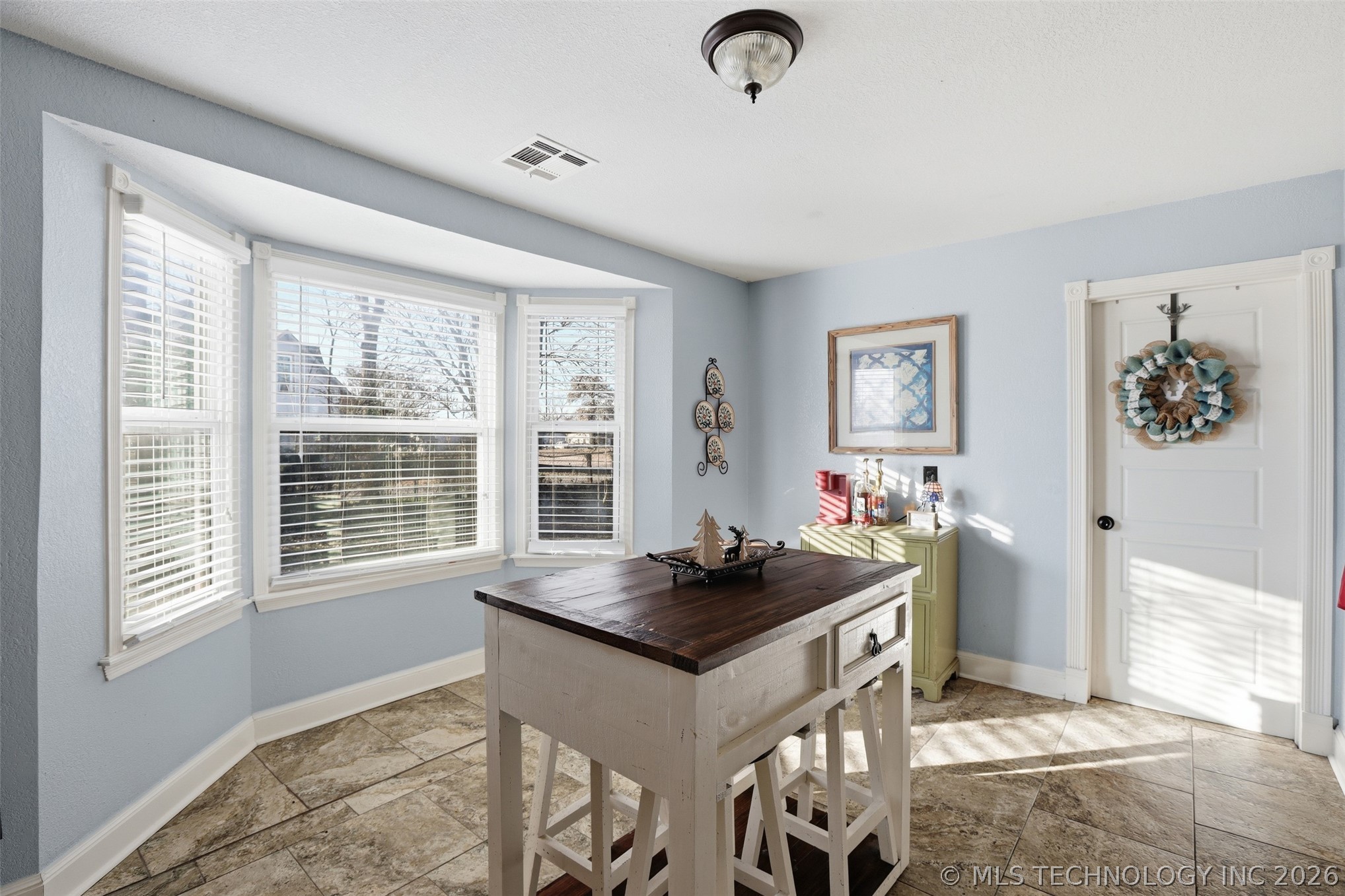 2607790 Property Photo 17