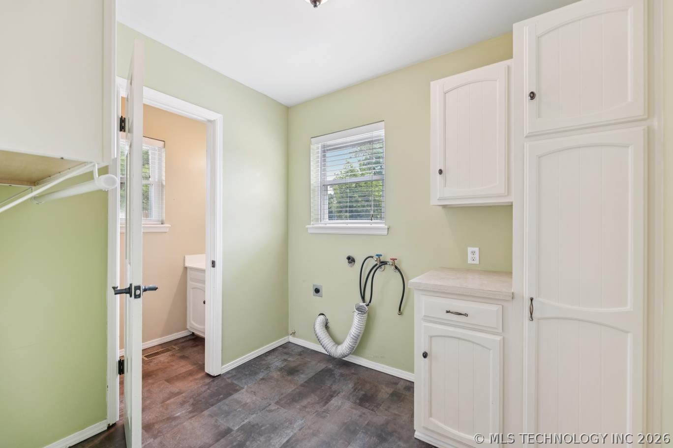 2995 E 56th Place S Property Photo 27