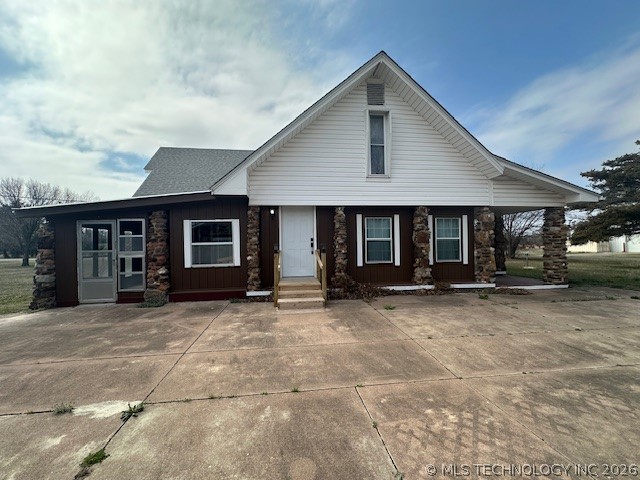 242 E Williams Street Property Photo 9