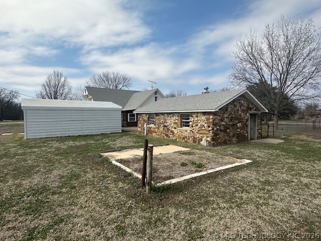 242 E Williams Street Property Photo 13