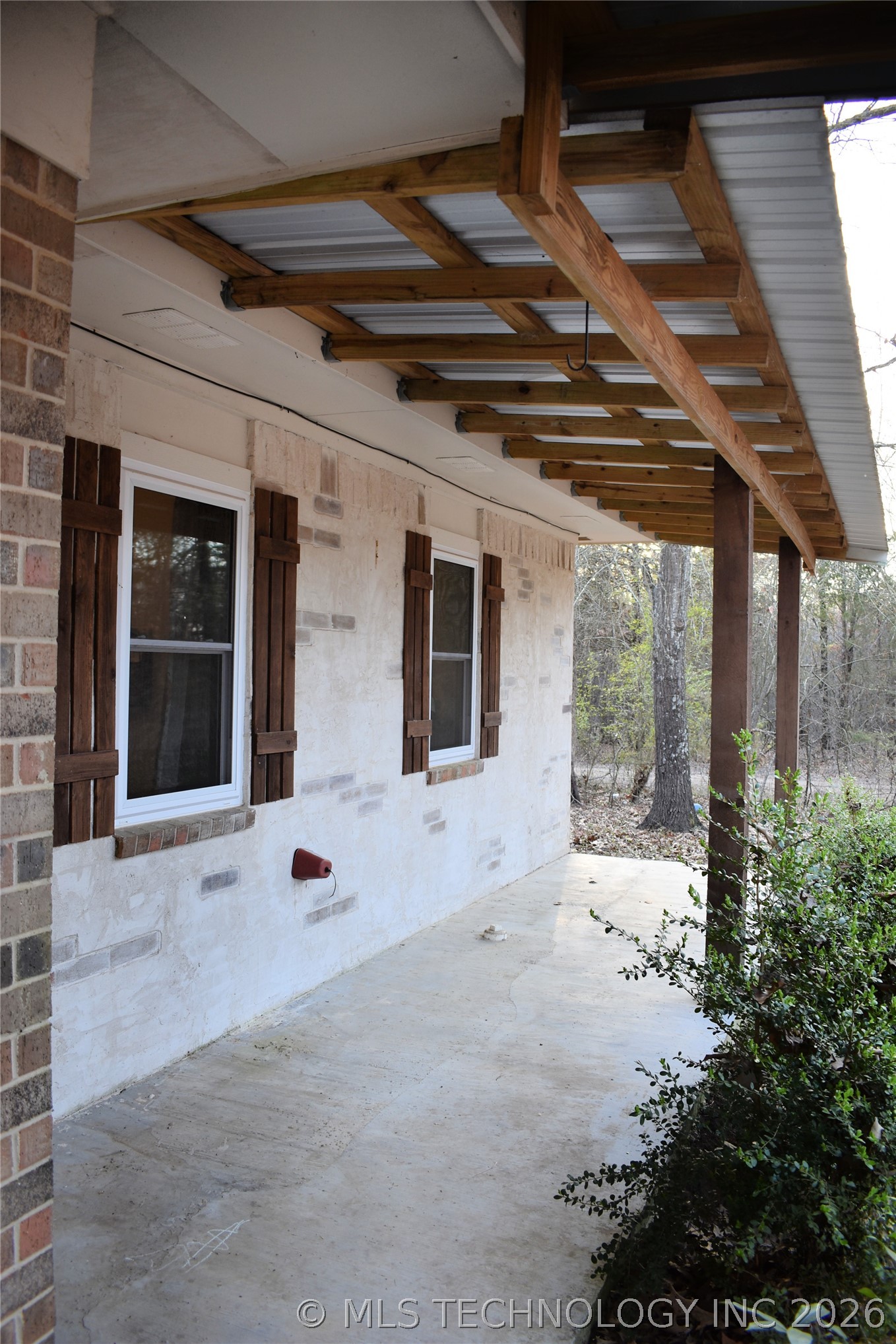 426008 E 1960 Road Property Photo 3
