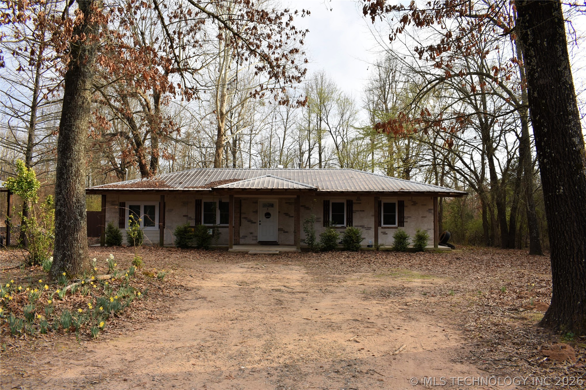 426008 E 1960 Road Property Photo 6