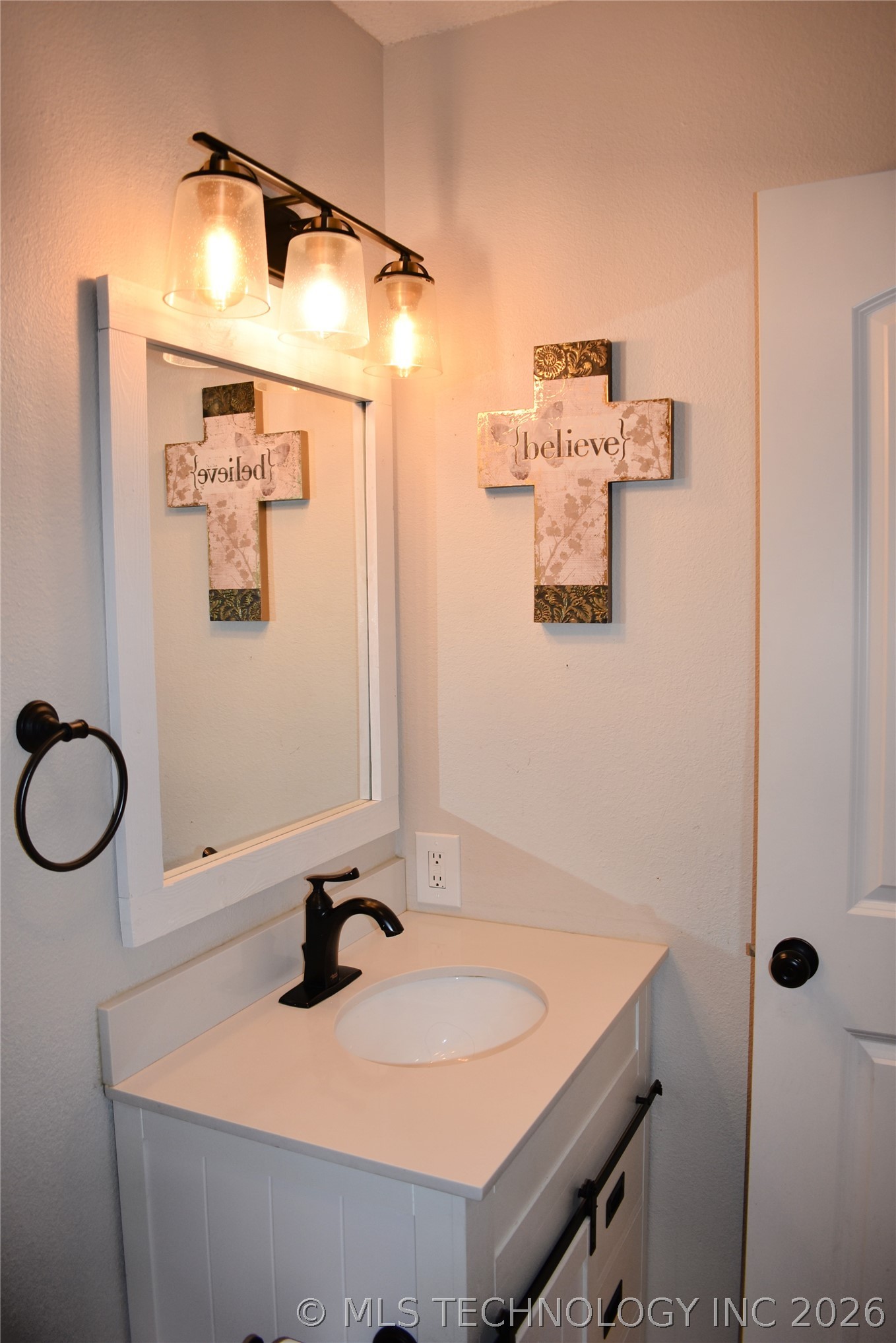 426008 E 1960 Road Property Photo 24