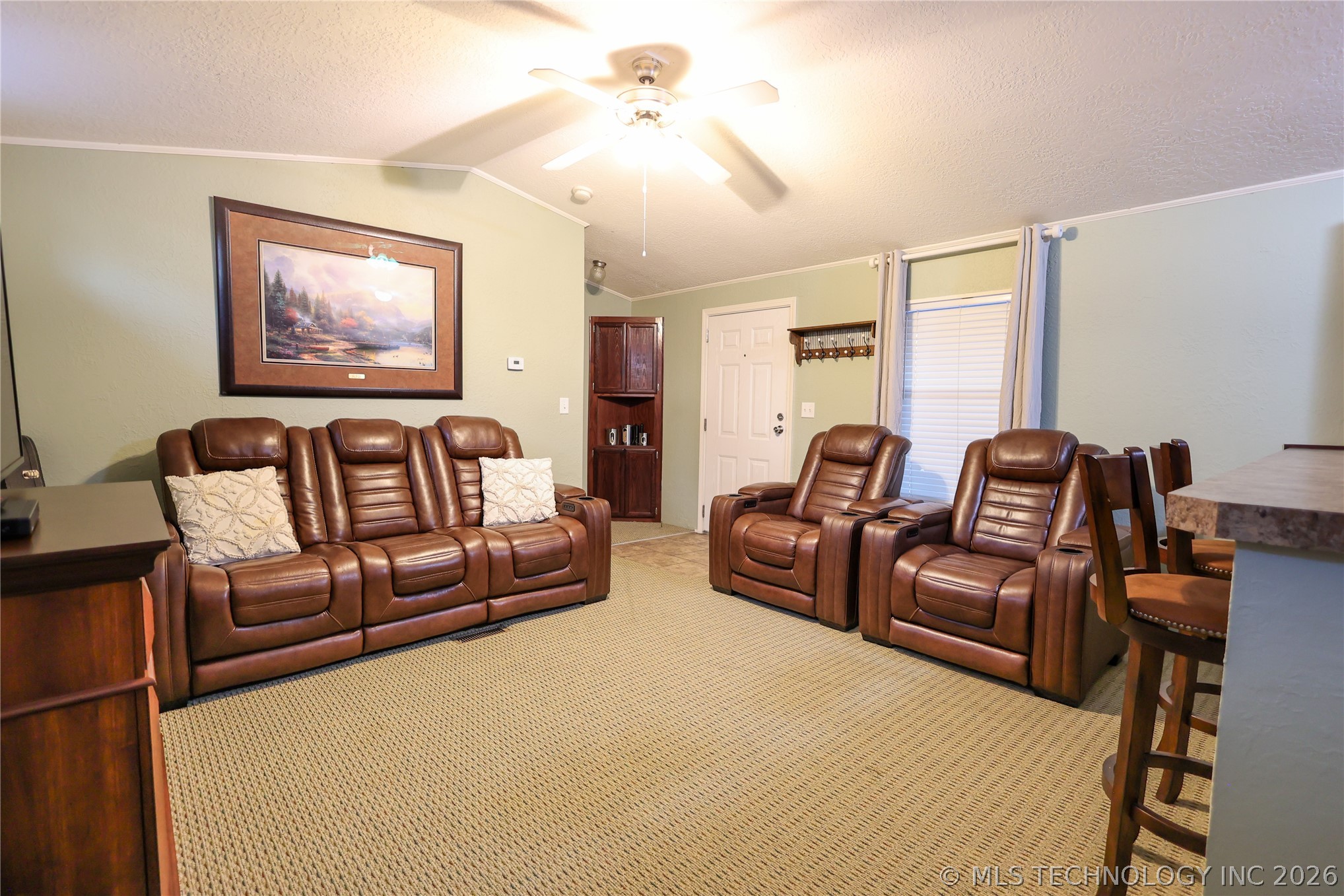 3729 Mountain Park Property Photo 8