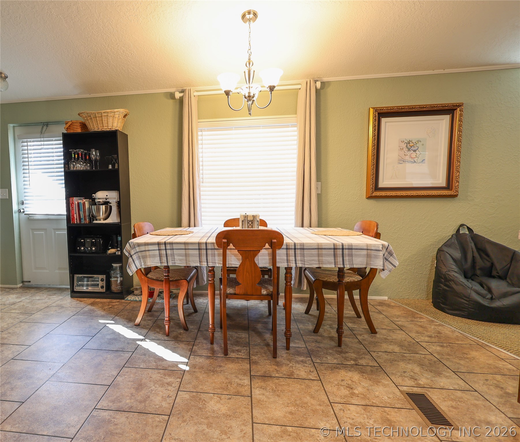 3729 Mountain Park Property Photo 12
