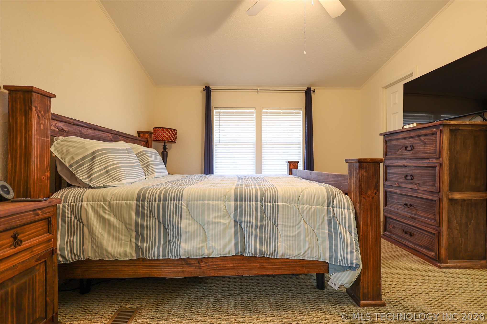 3729 Mountain Park Property Photo 13