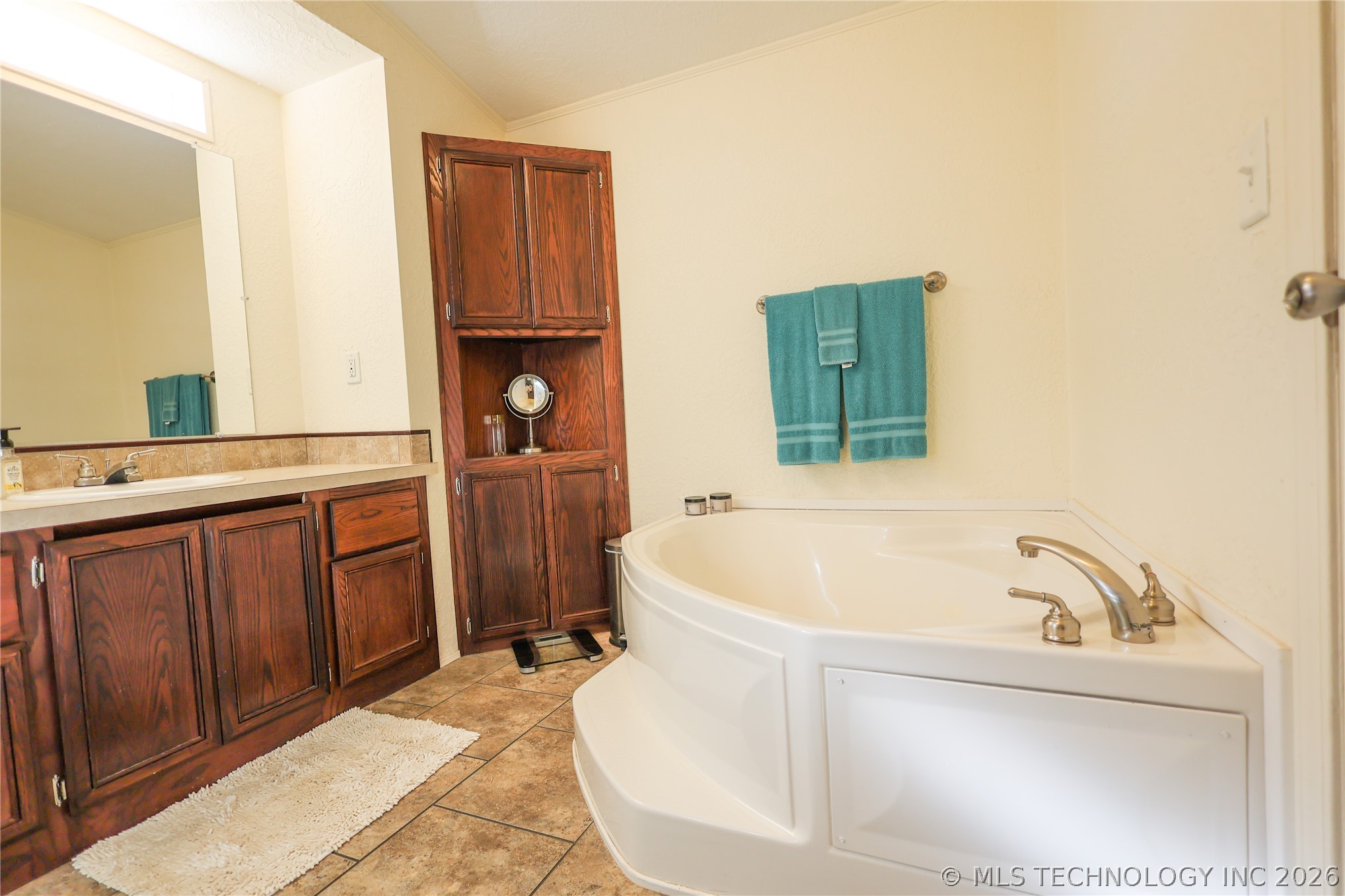 3729 Mountain Park Property Photo 16