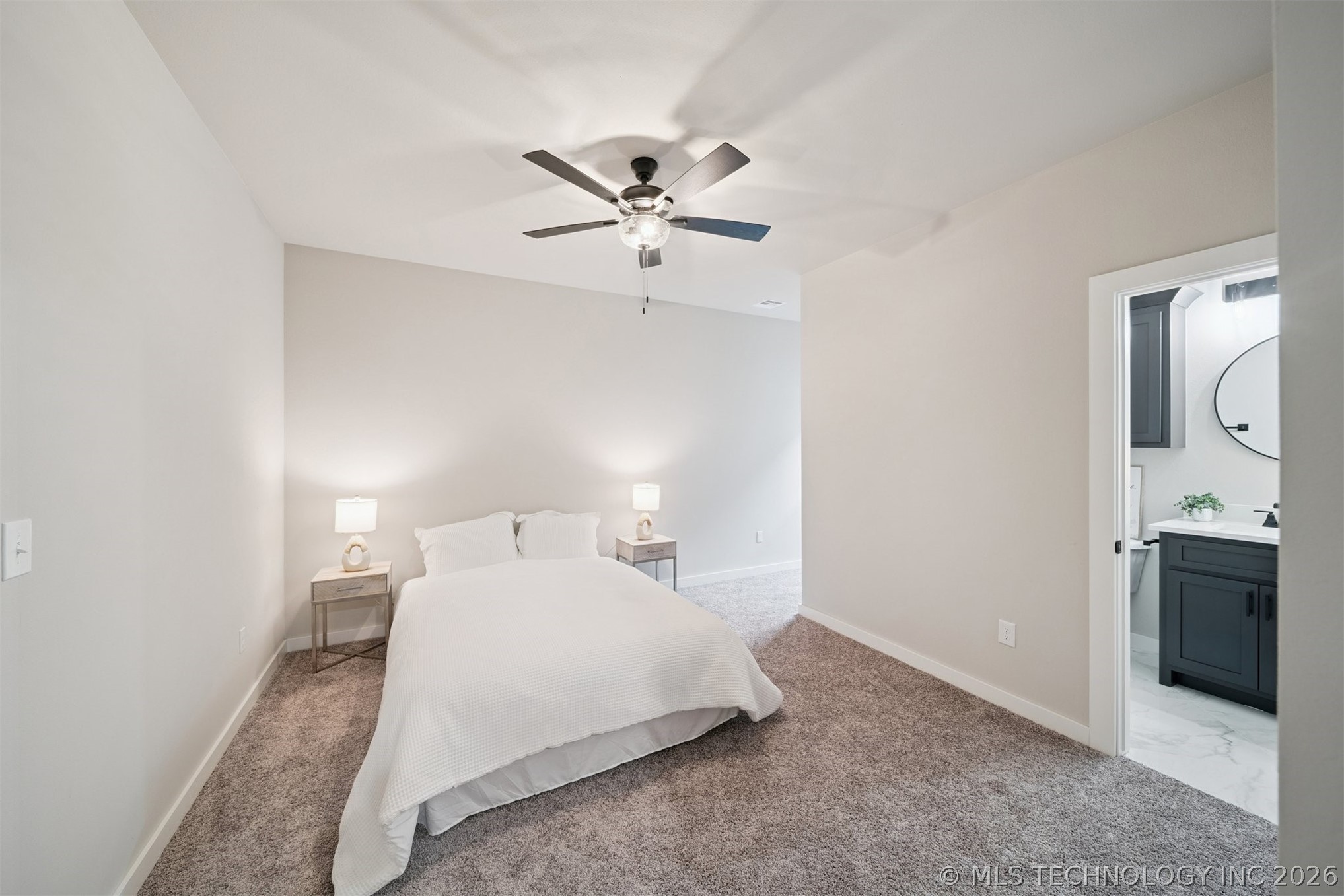 8732 S Quanah Avenue Property Photo 8
