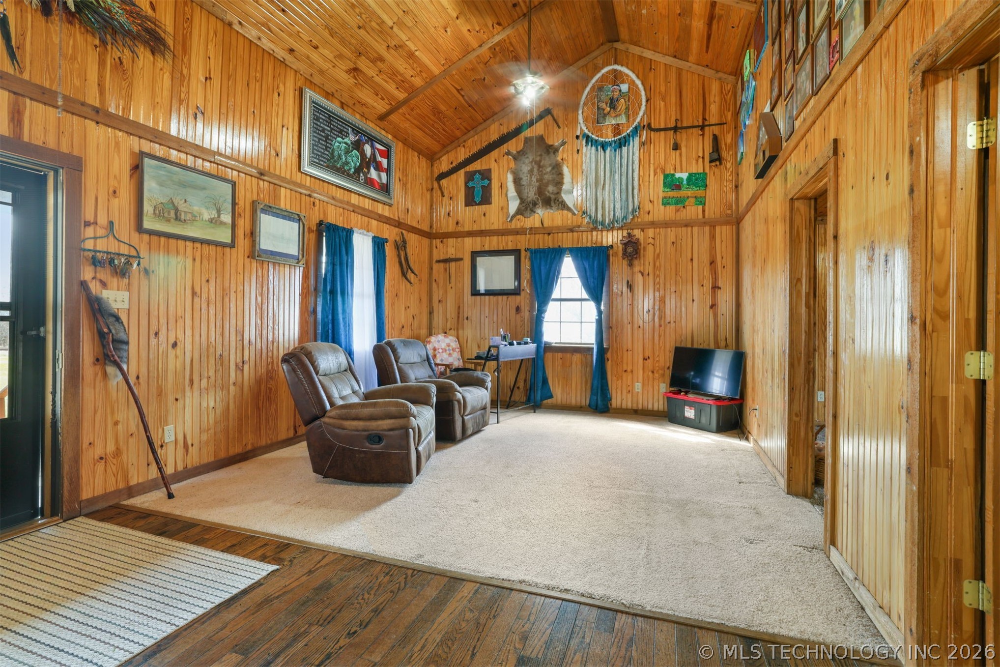 117 S Terry Property Photo 2