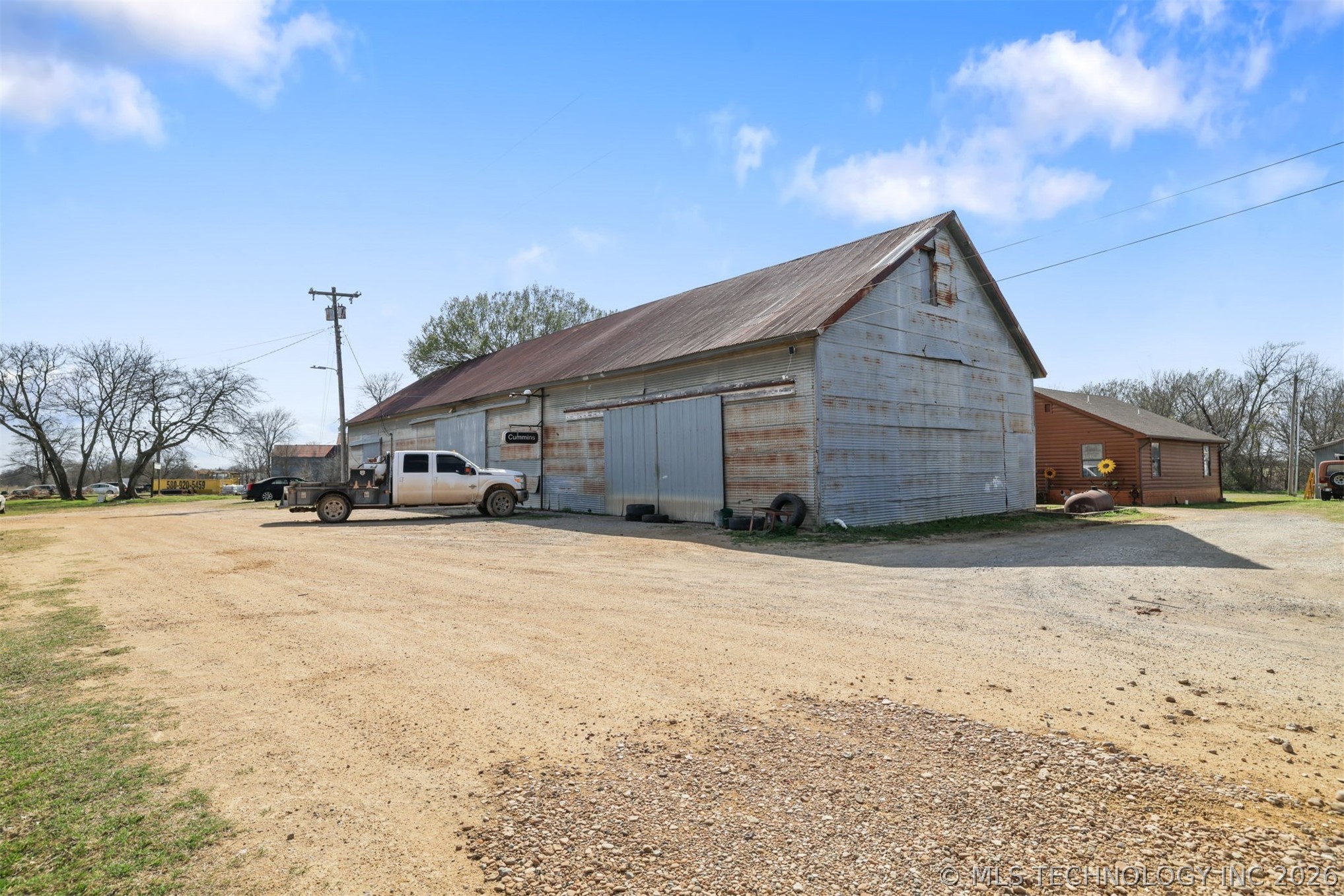 117 S Terry Property Photo 23