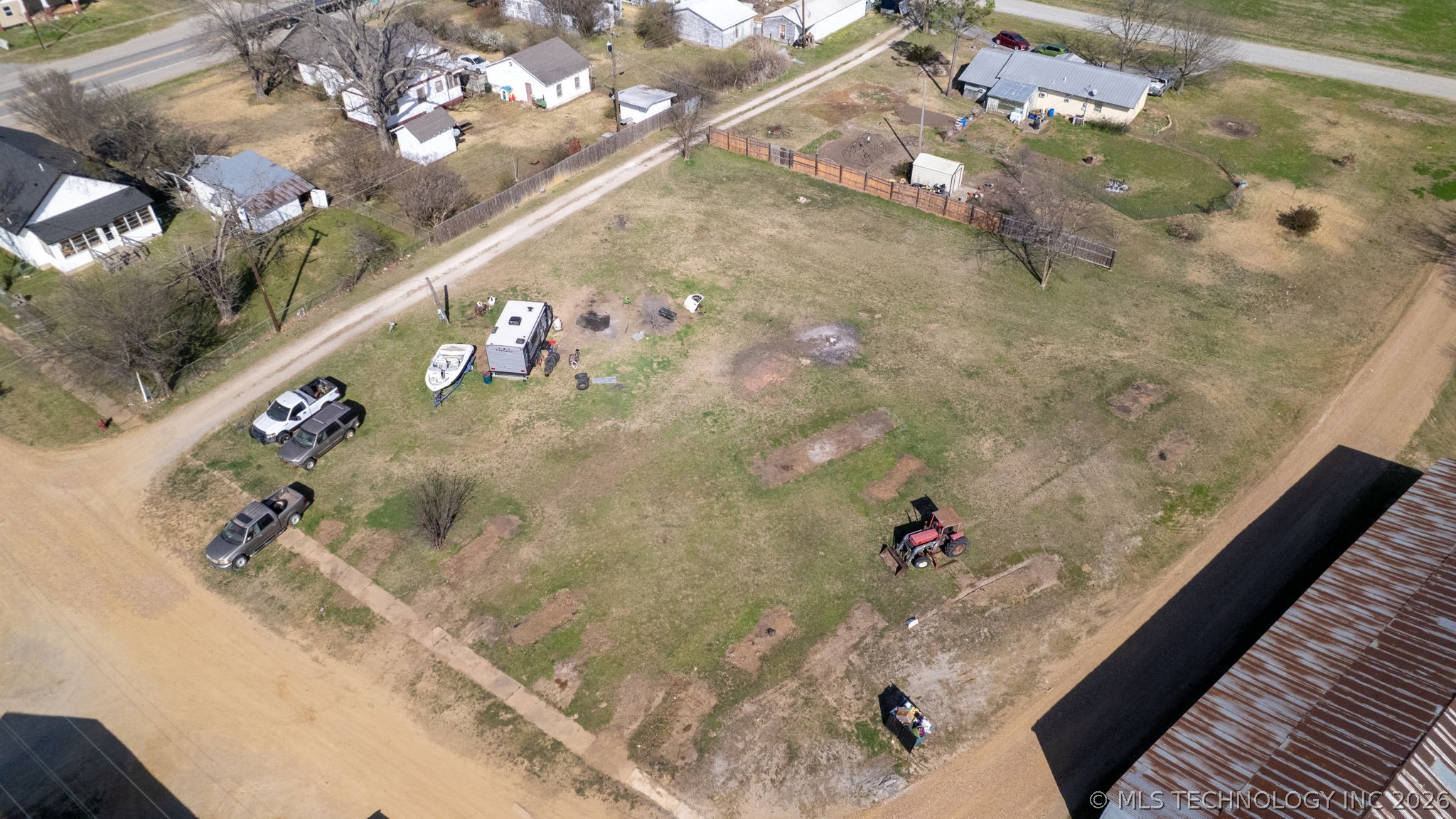 117 S Terry Property Photo 33
