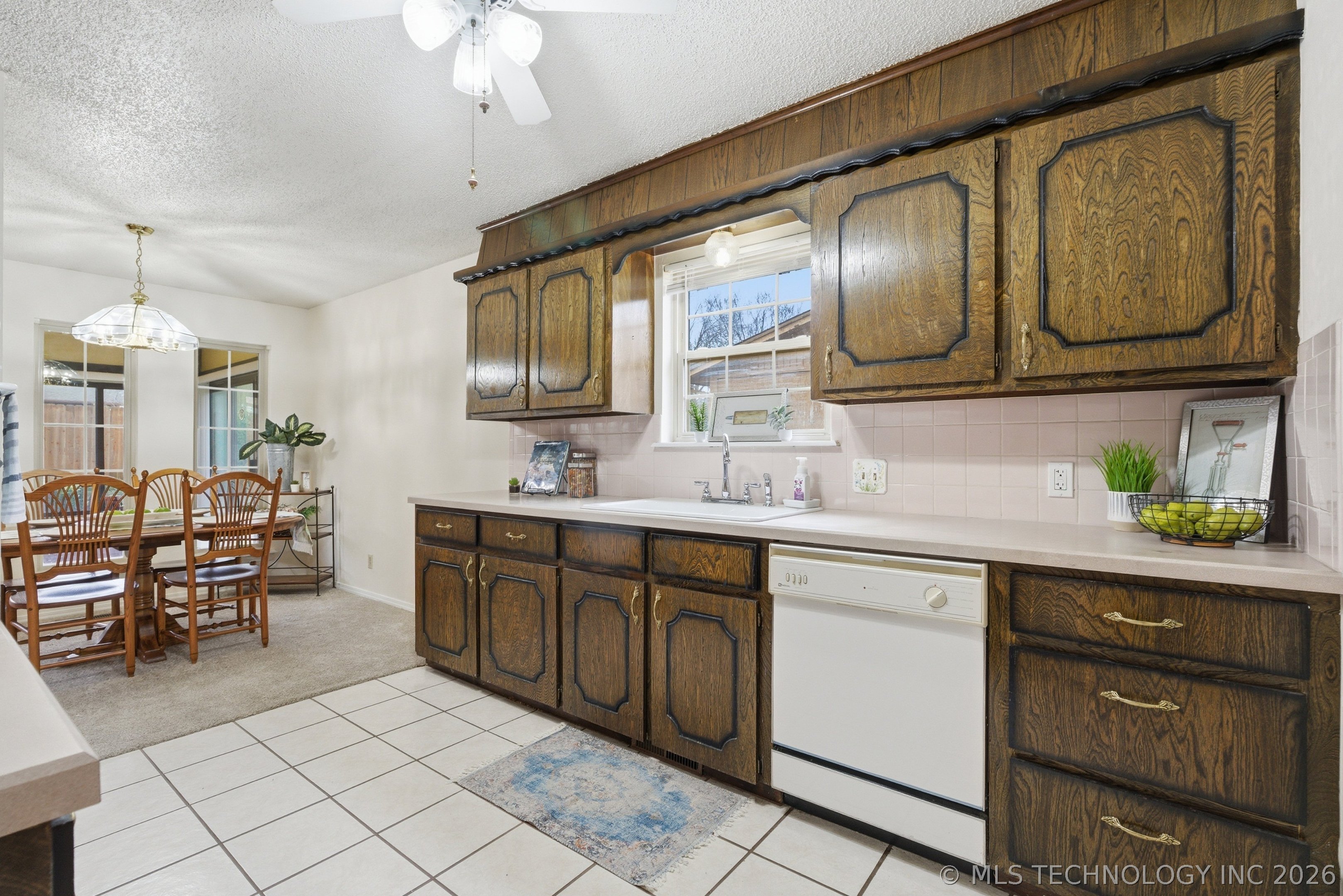 925 W Seminole Street Property Photo 26