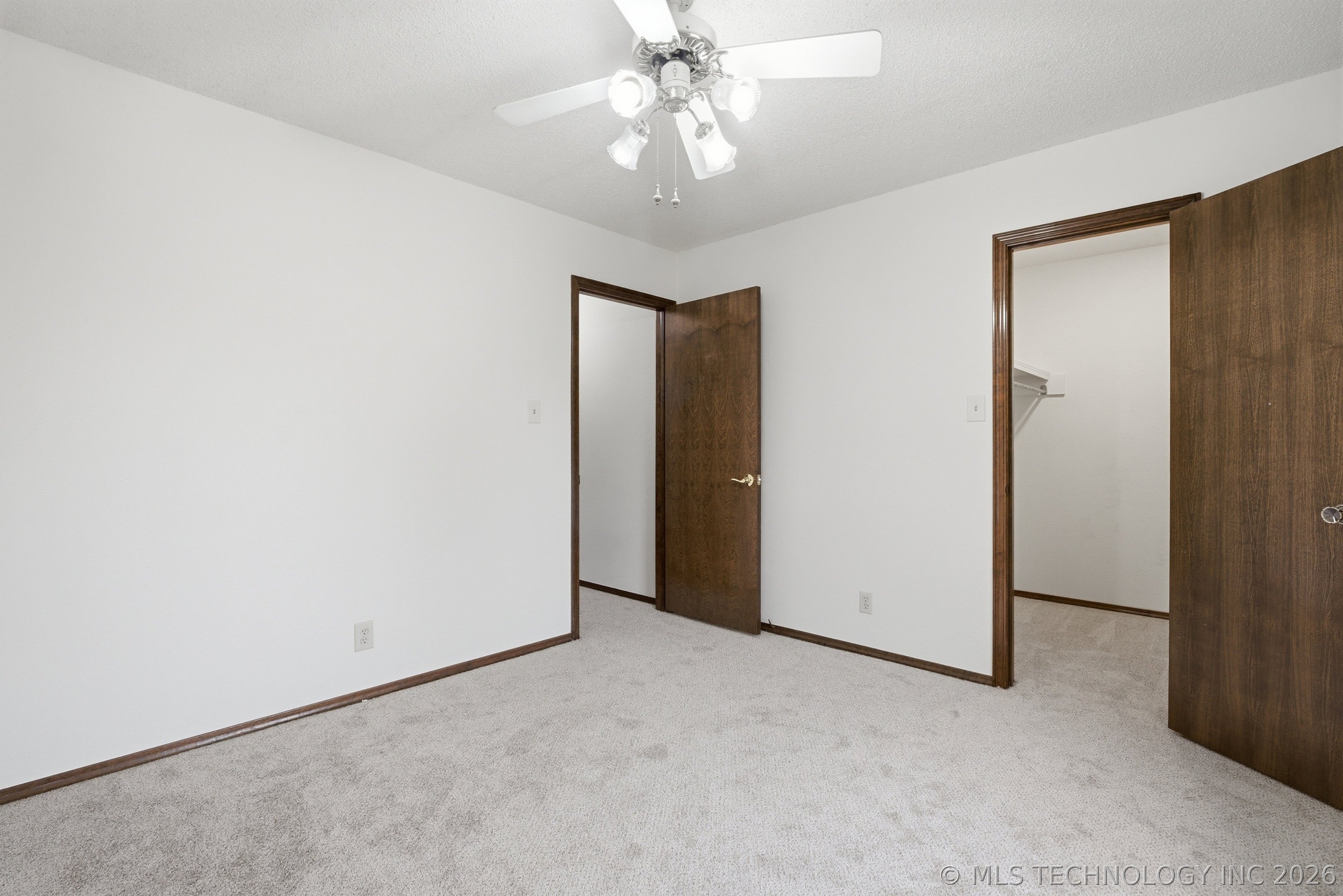 925 W Seminole Street Property Photo 40
