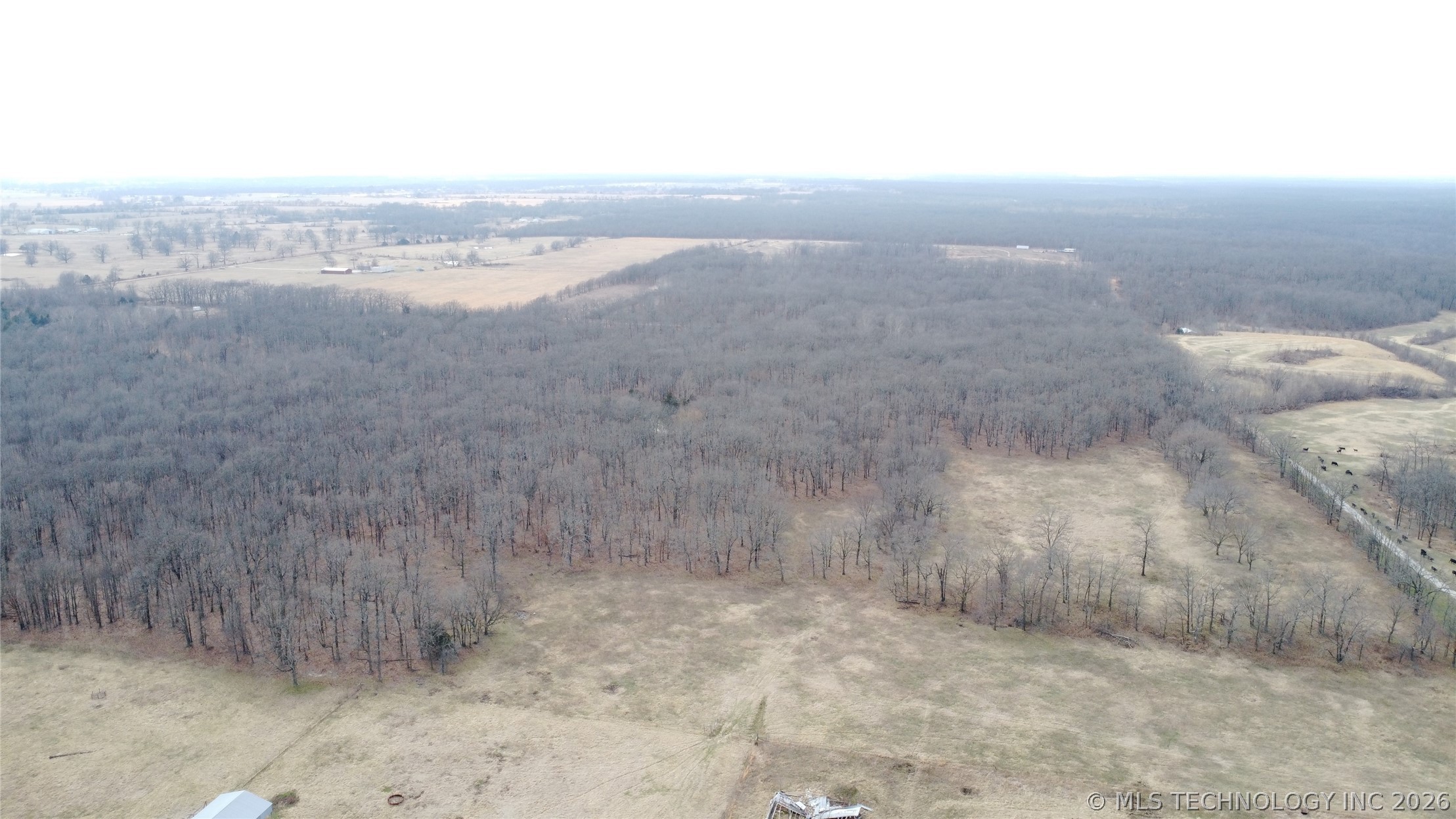 8101 S 700 Road Property Photo 2