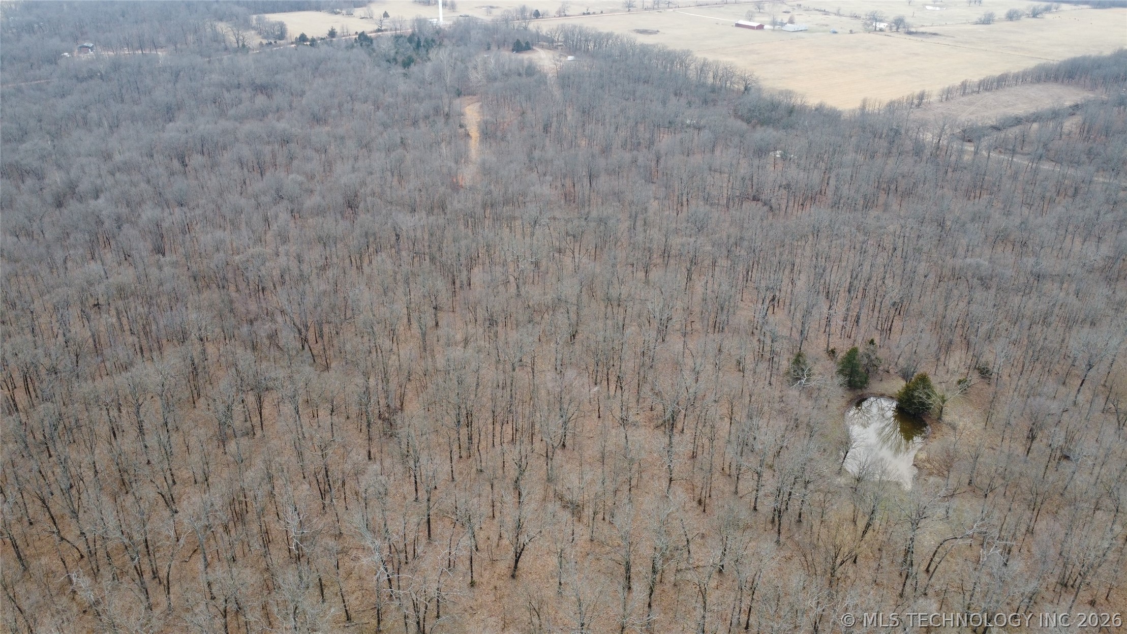 8101 S 700 Road Property Photo 5