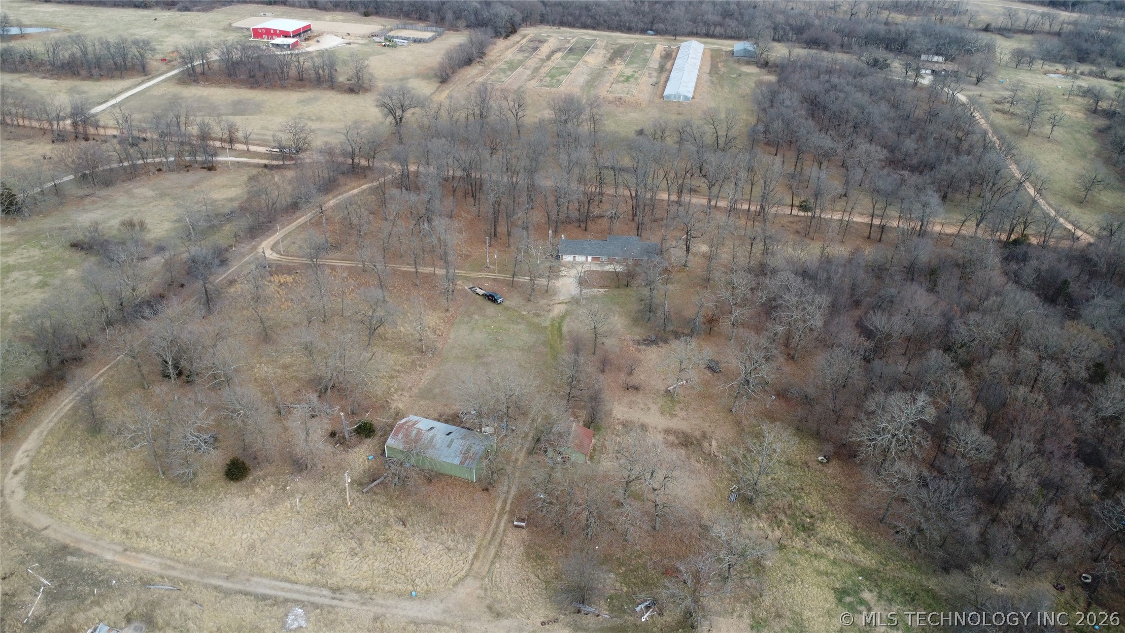 8101 S 700 Road Property Photo 6