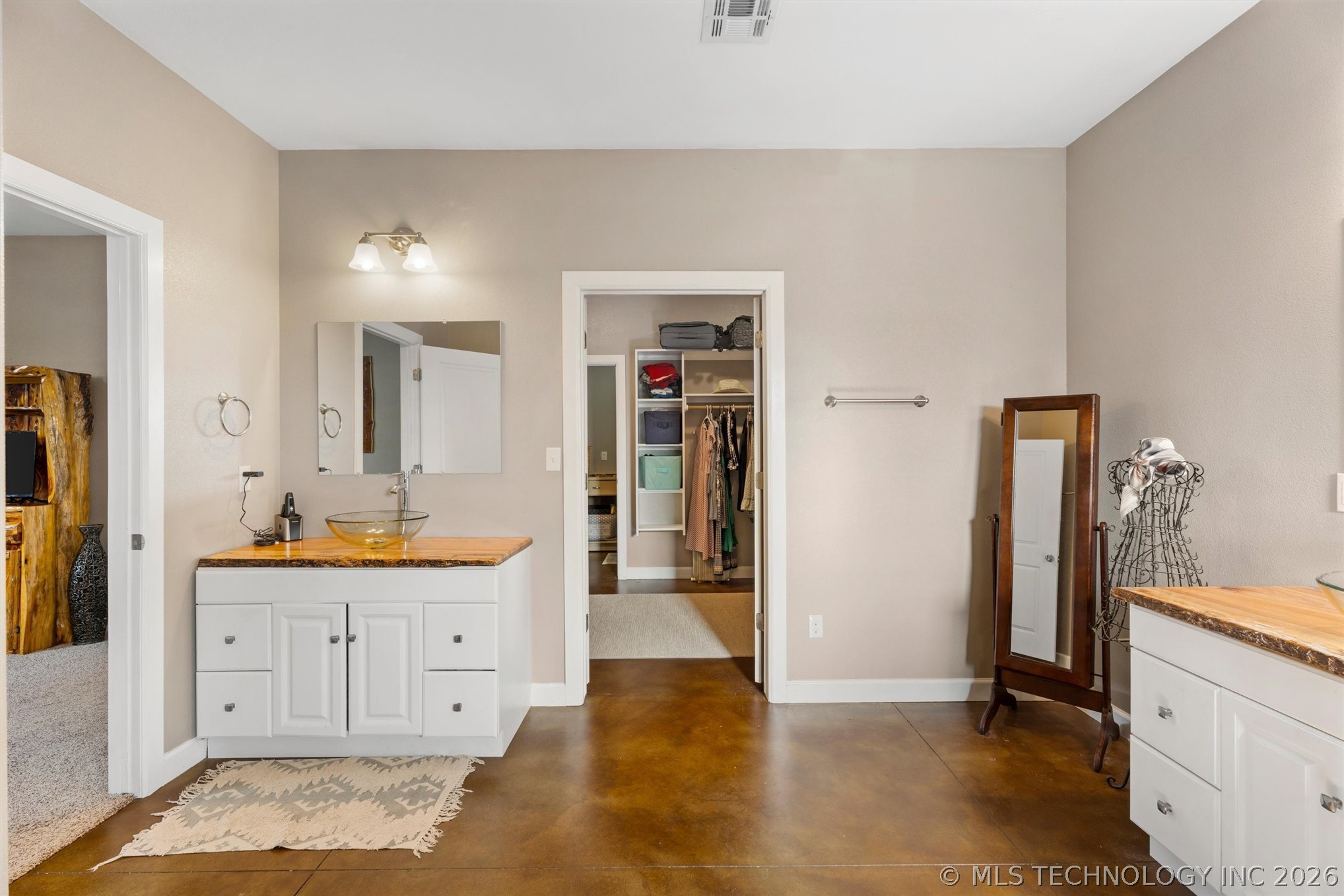 13331 N 3937 Drive Property Photo 10