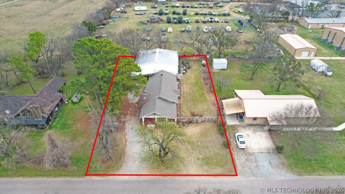 305 S Church Property Photo 5