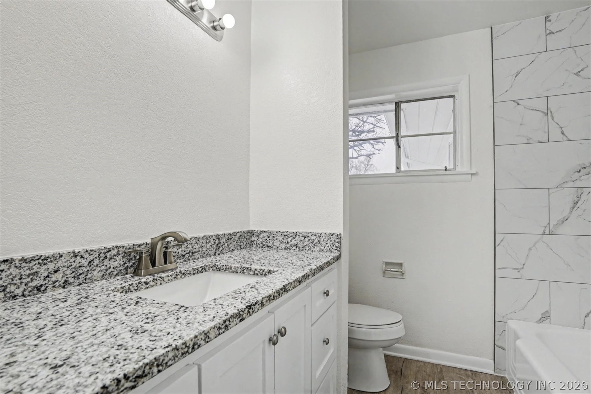 5943 E 25th Street Property Photo 18