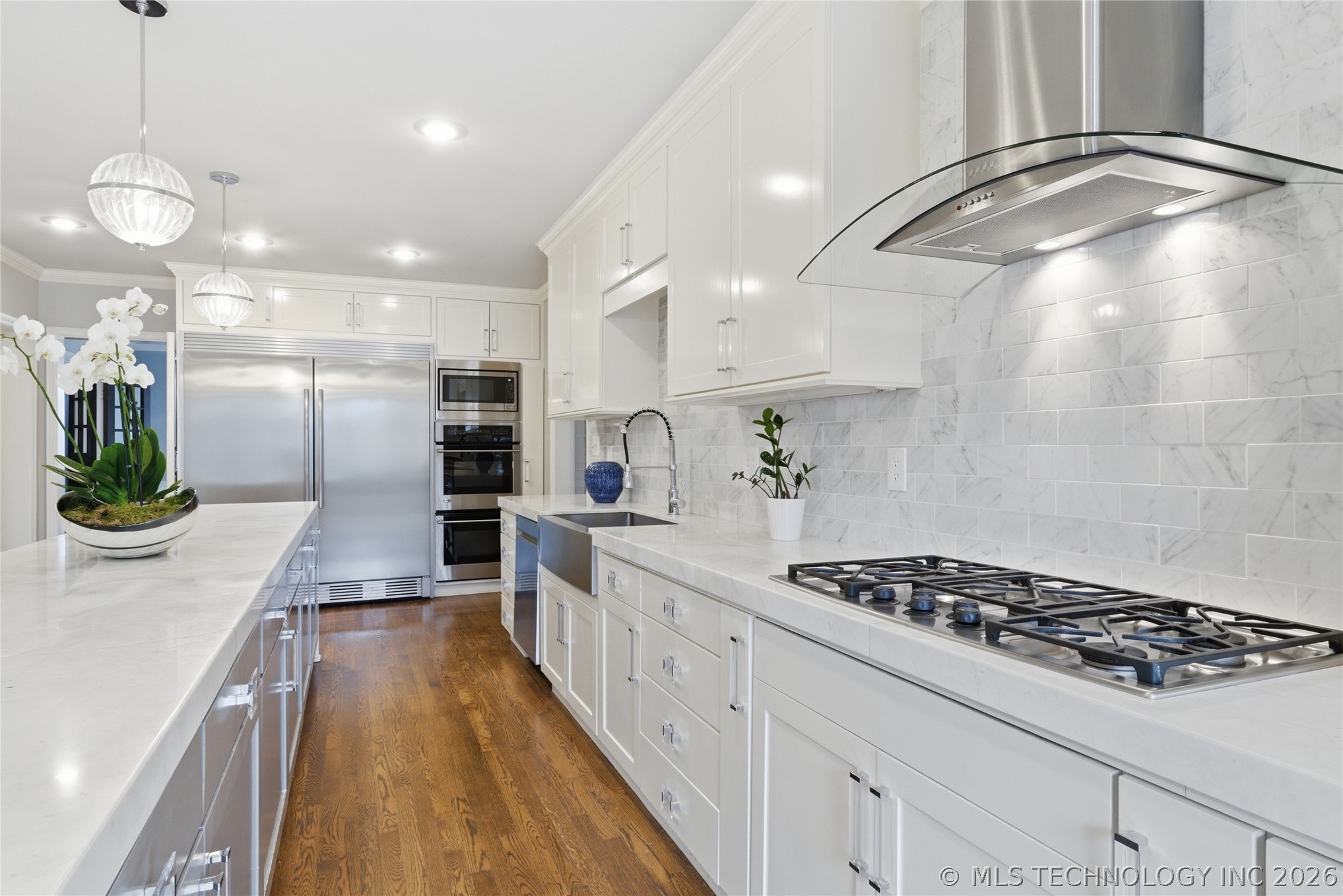 2441 E 31st Street Property Photo 19