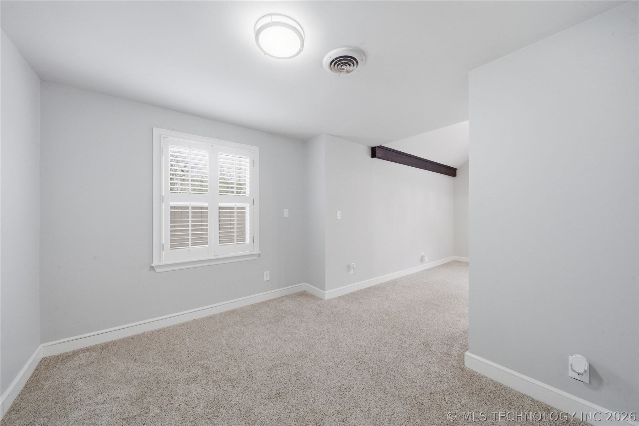 2441 E 31st Street Property Photo 41