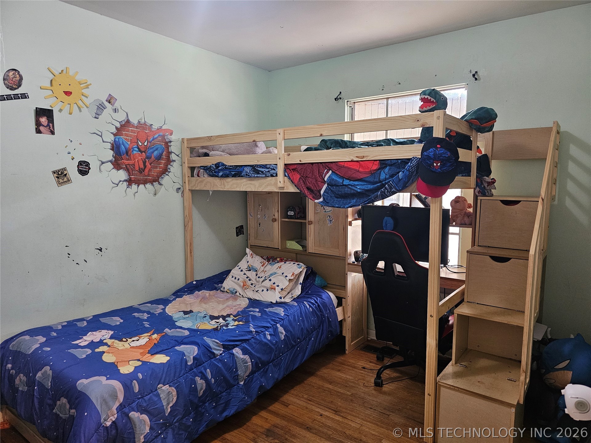 1509 E Jones Avenue Property Photo 4