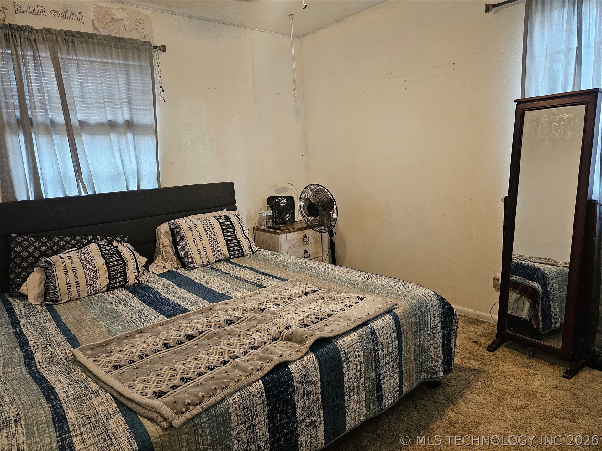 1509 E Jones Avenue Property Photo 6
