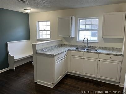 1625 N Denver Avenue Property Photo 3