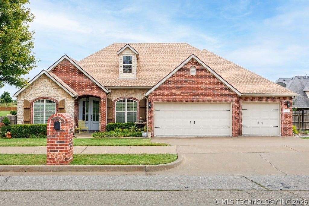 5711 Nottingham Place Property Photo 4