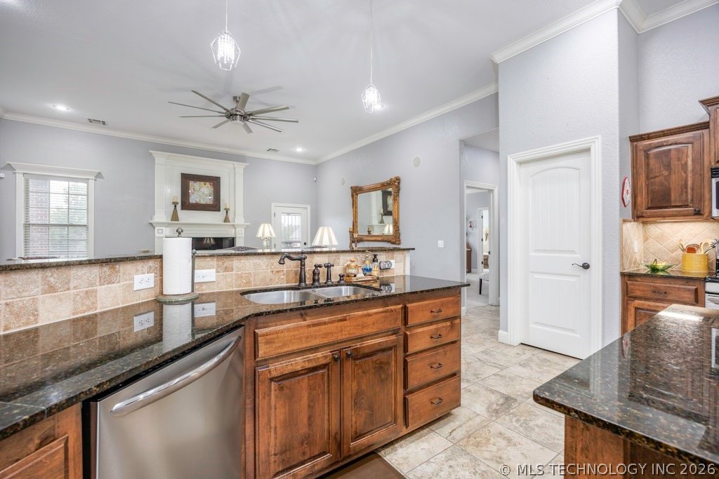 5711 Nottingham Place Property Photo 18