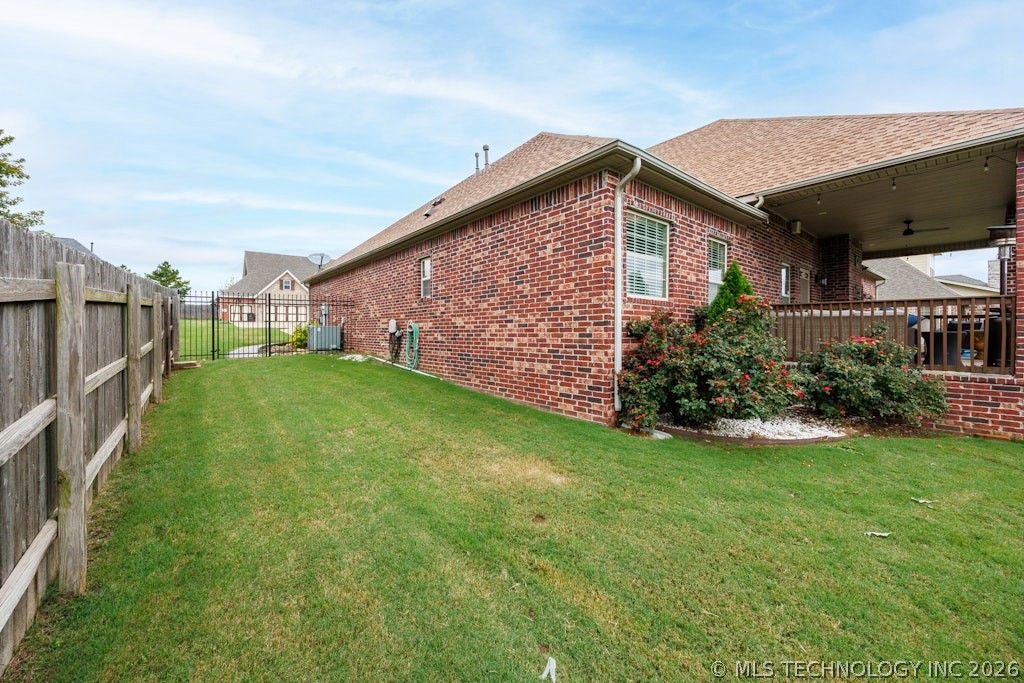 5711 Nottingham Place Property Photo 43