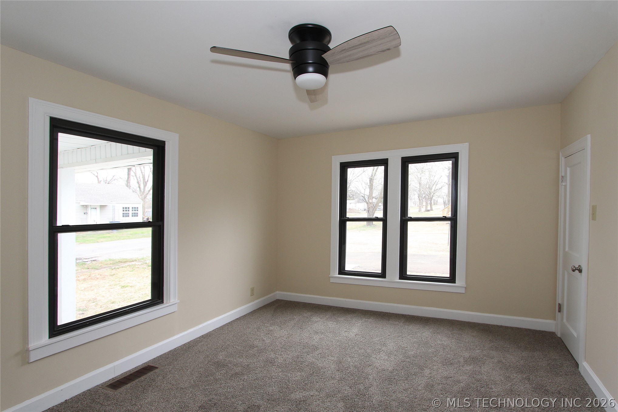 616 S Maple Street Property Photo 34