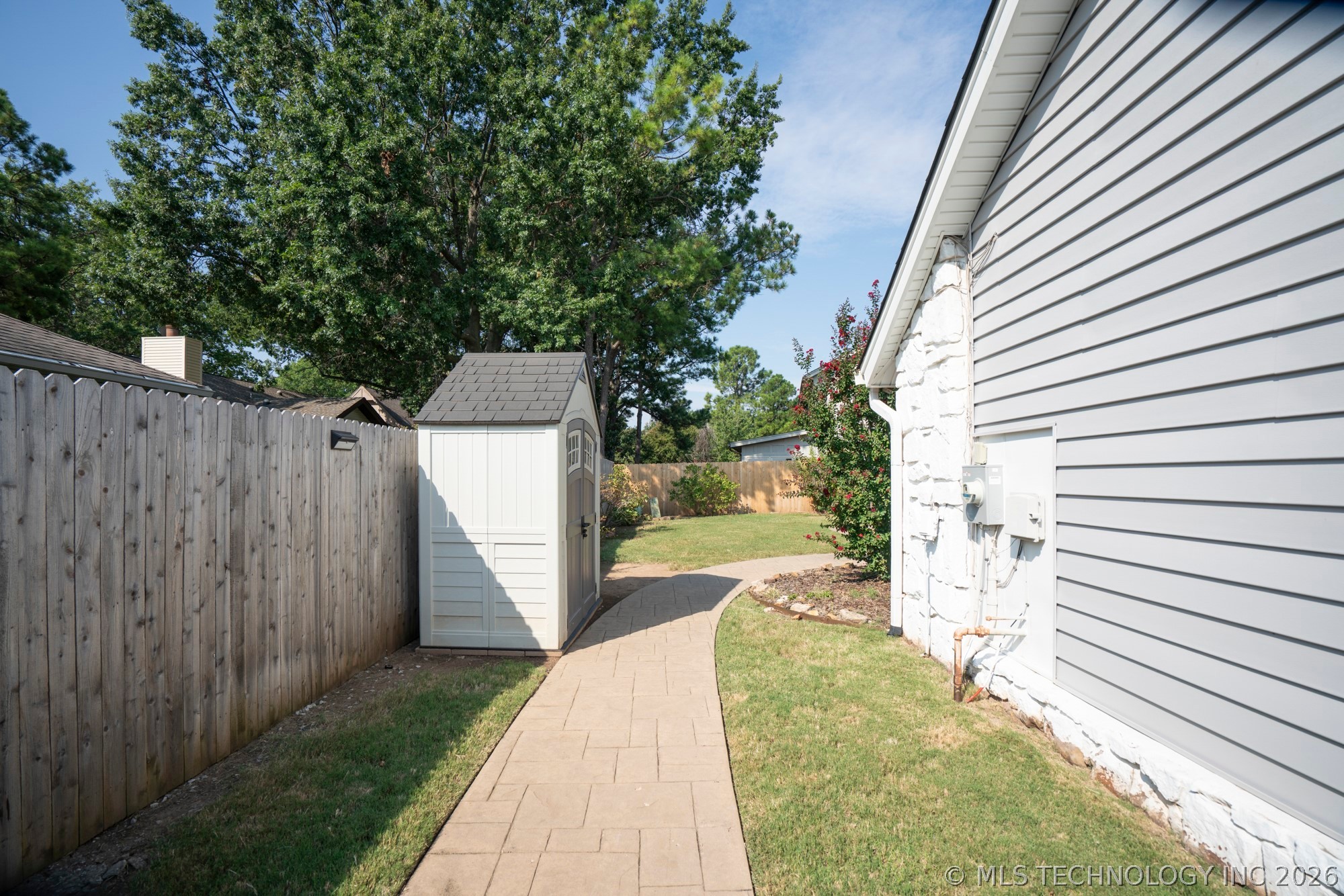 7322 E 62nd Place Property Photo 6