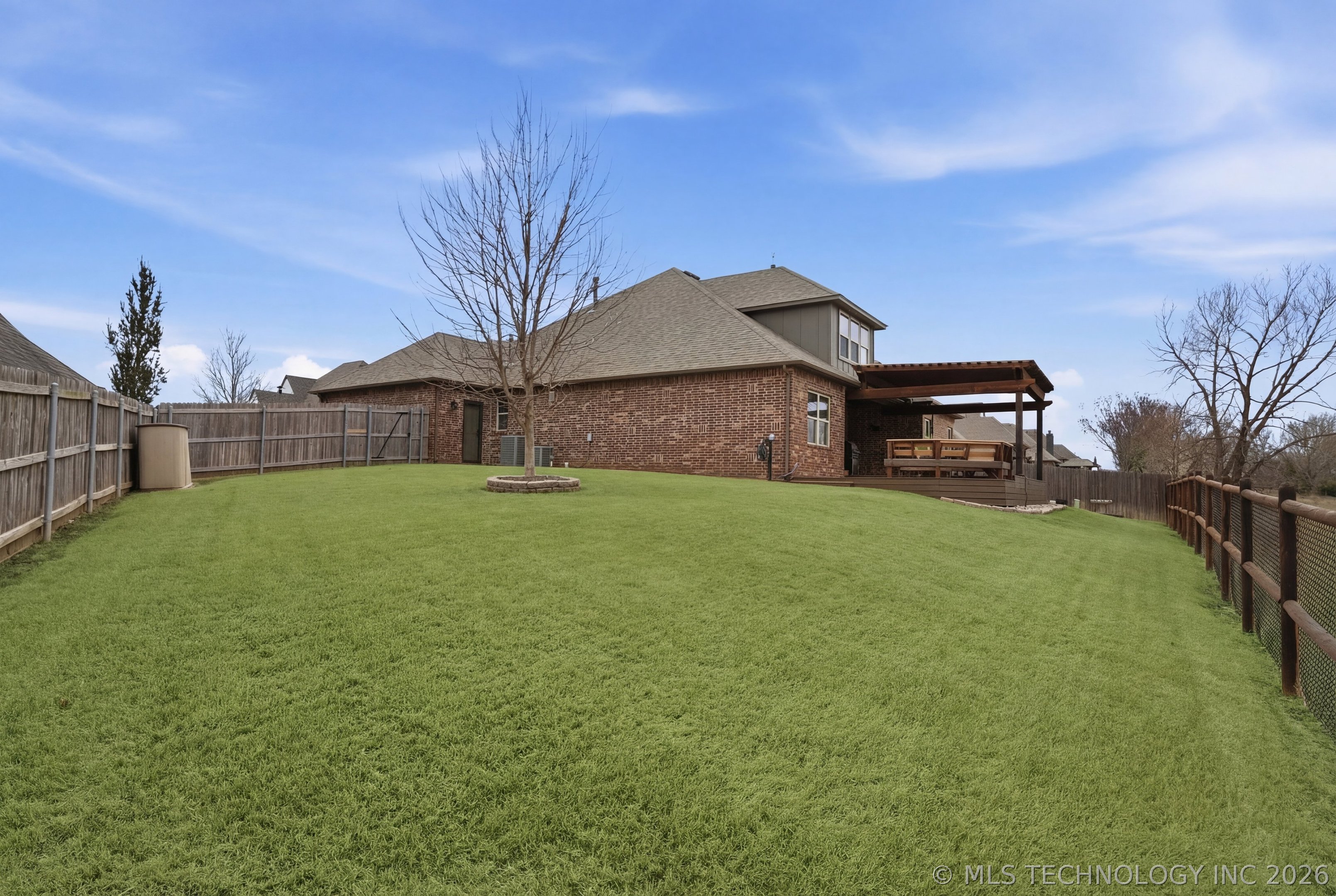 16623 E 47th Street Property Photo 44