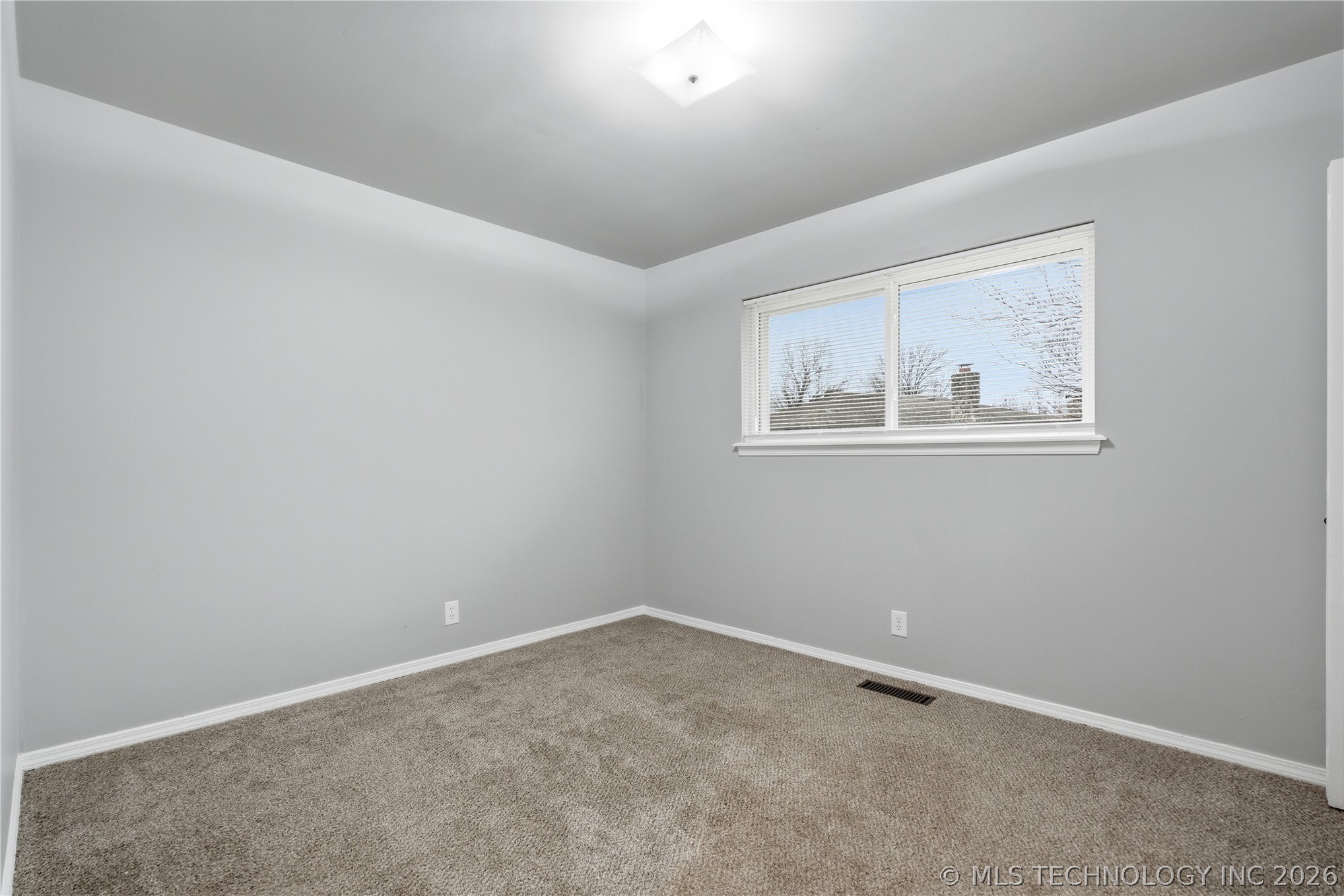 3204 S 128th East Avenue Property Photo 15